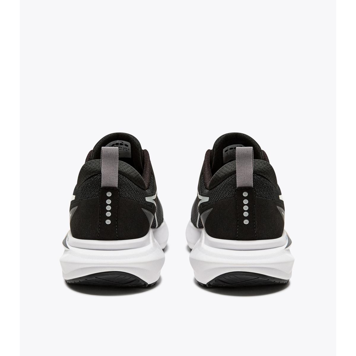 product/d/i/diadora_101.180680-c7406_nero-bianco-ott_6.jpg