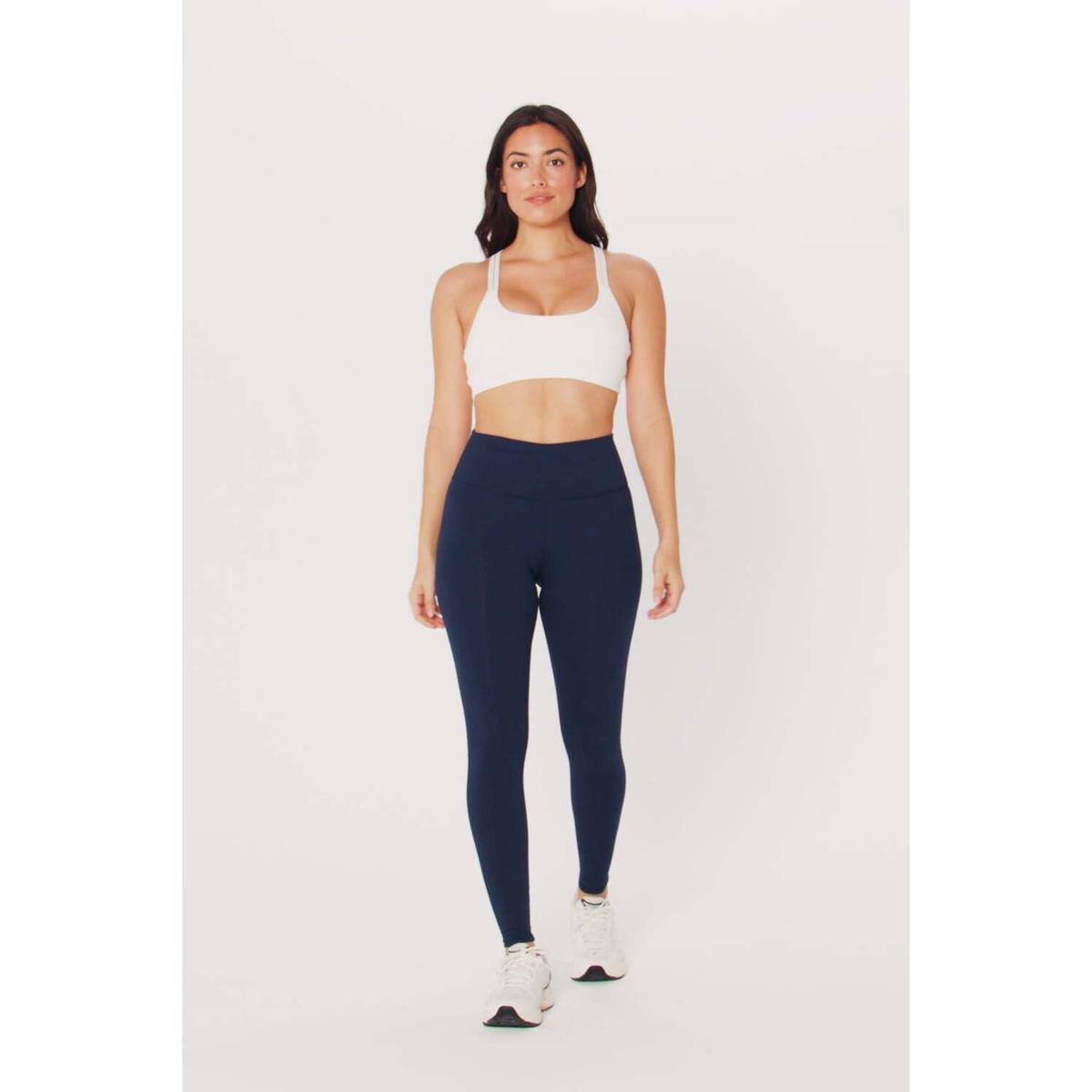 product/f/a/fabletics_pt1617843-6932_merlot_6.jpg