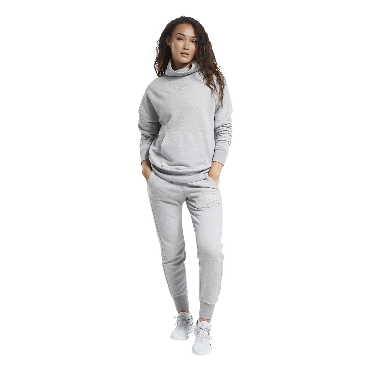 product/f/t/ft0886_app_on-model_side_white.jpg