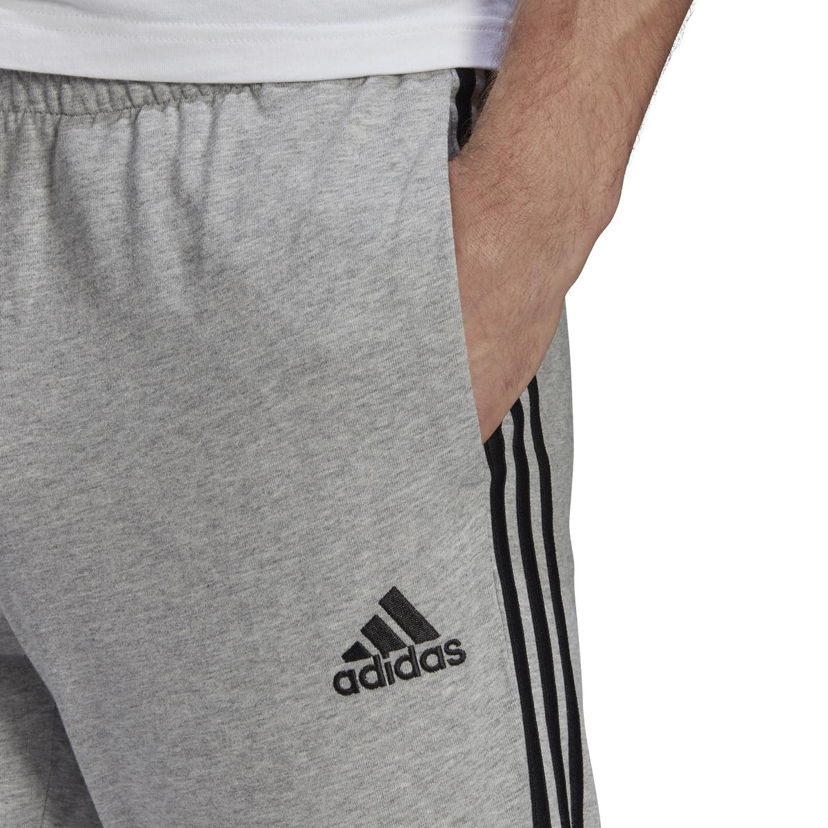 product/g/k/gk8998_app_on-model_detail-1_white.jpg