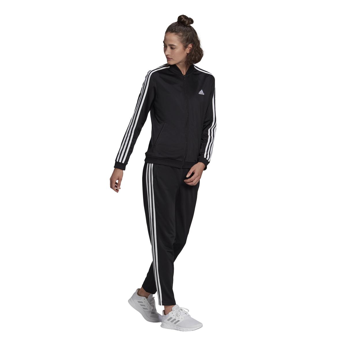 product/g/m/gm5534_app_on-model_walking_white.jpg