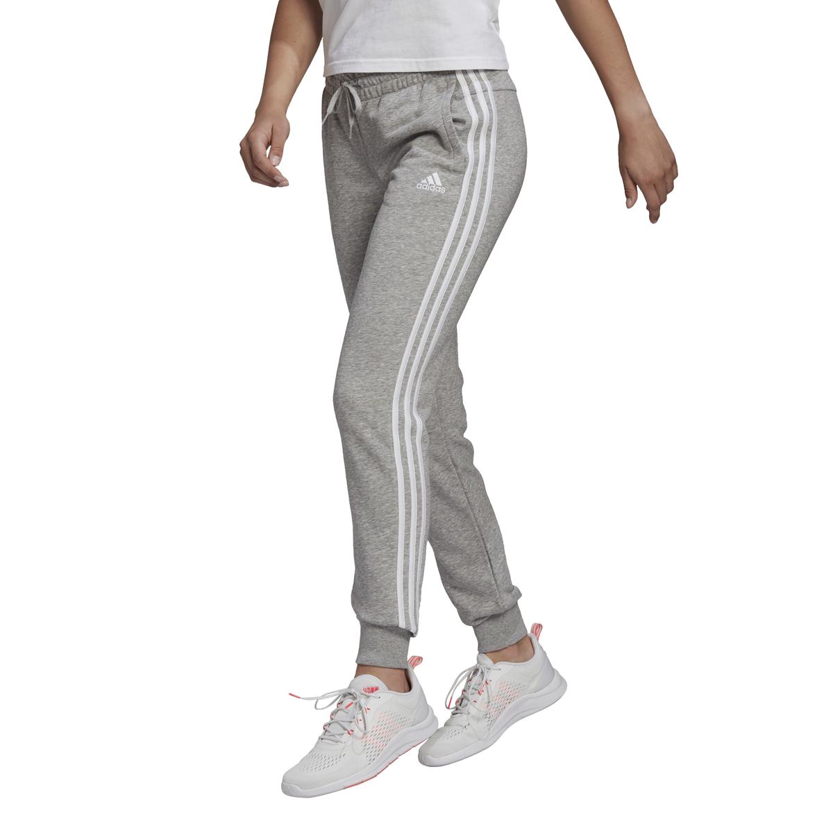 product/g/m/gm8735_app_on-model_standard_white.jpg