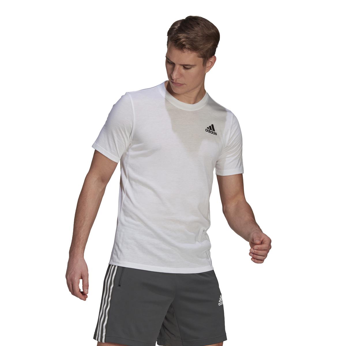product/g/r/gr0517_app_on-model_walking_white.jpg