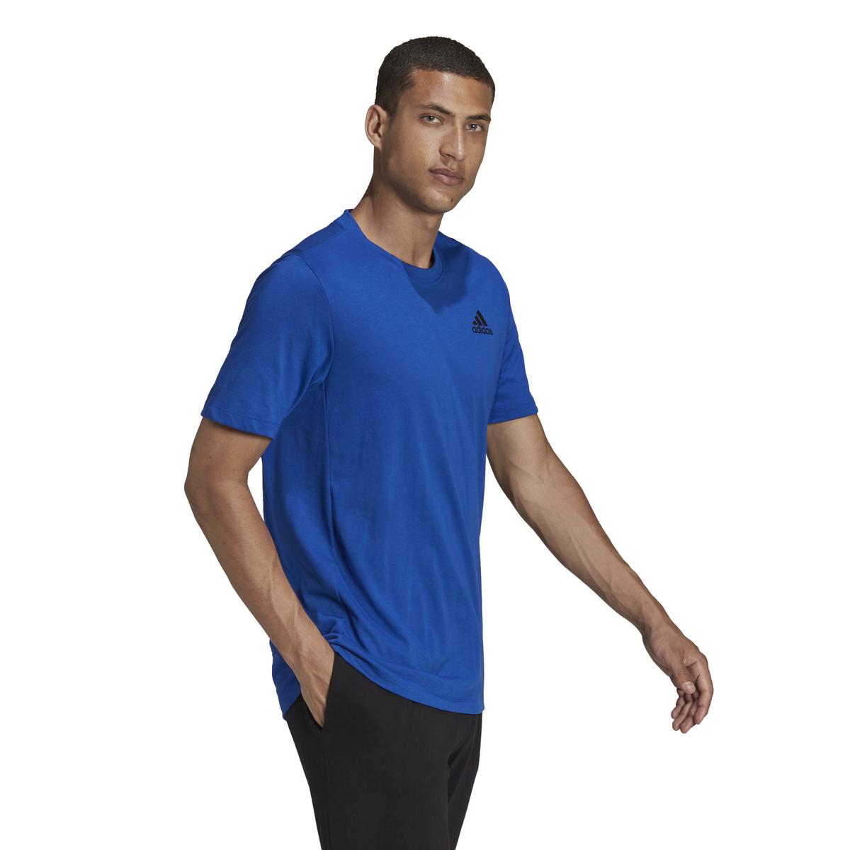 product/g/r/gr0518_app_on-model_walking_white.jpg