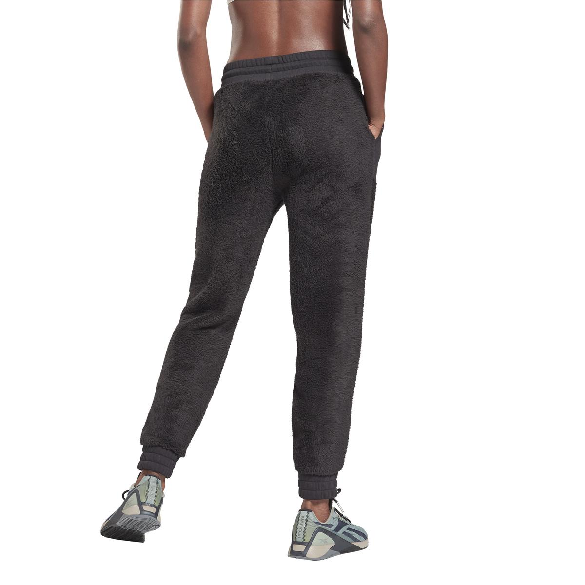 product/g/s/gs9363_app_on-model_back_white.jpg
