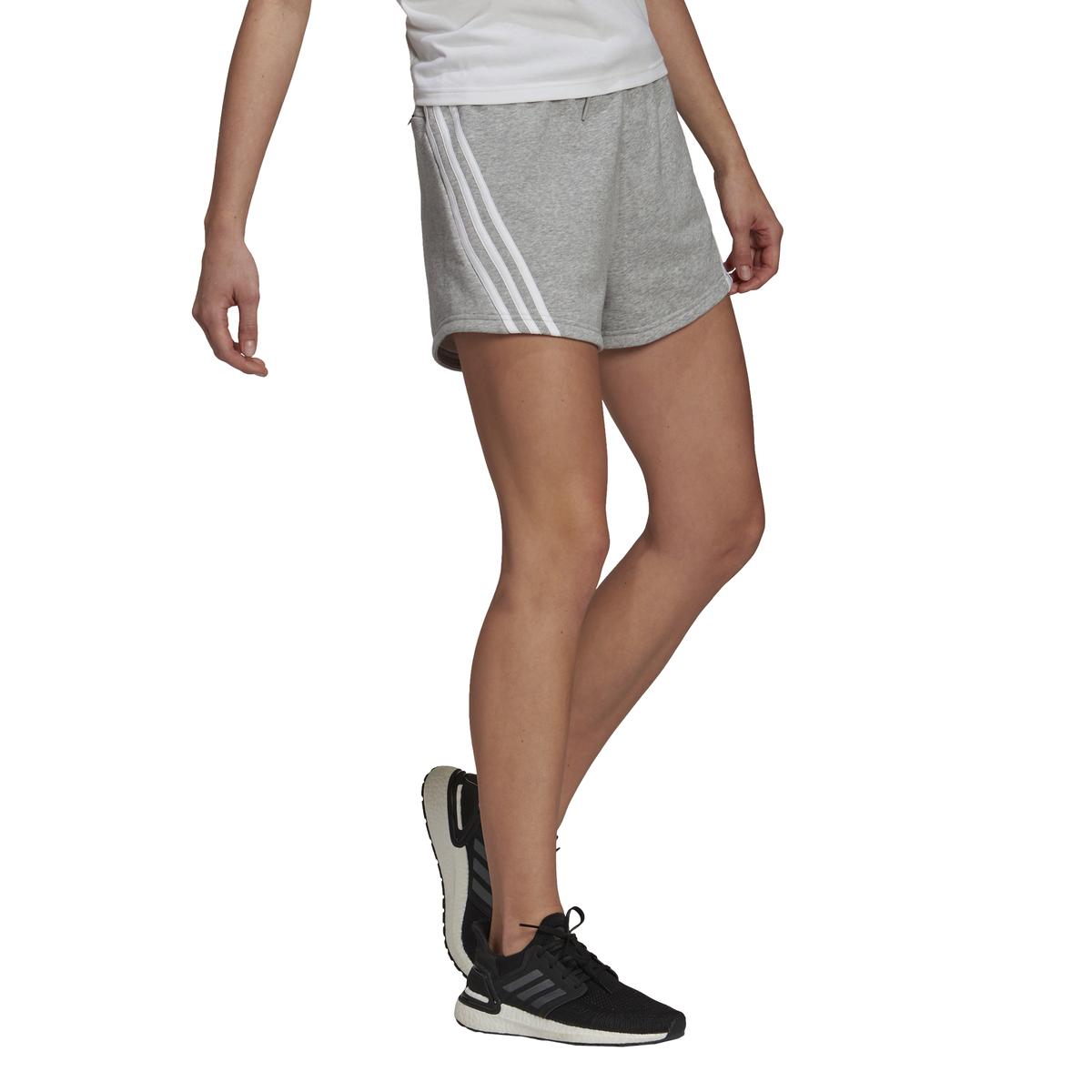 product/h/5/h57307_app_on-model_walking_white.jpg