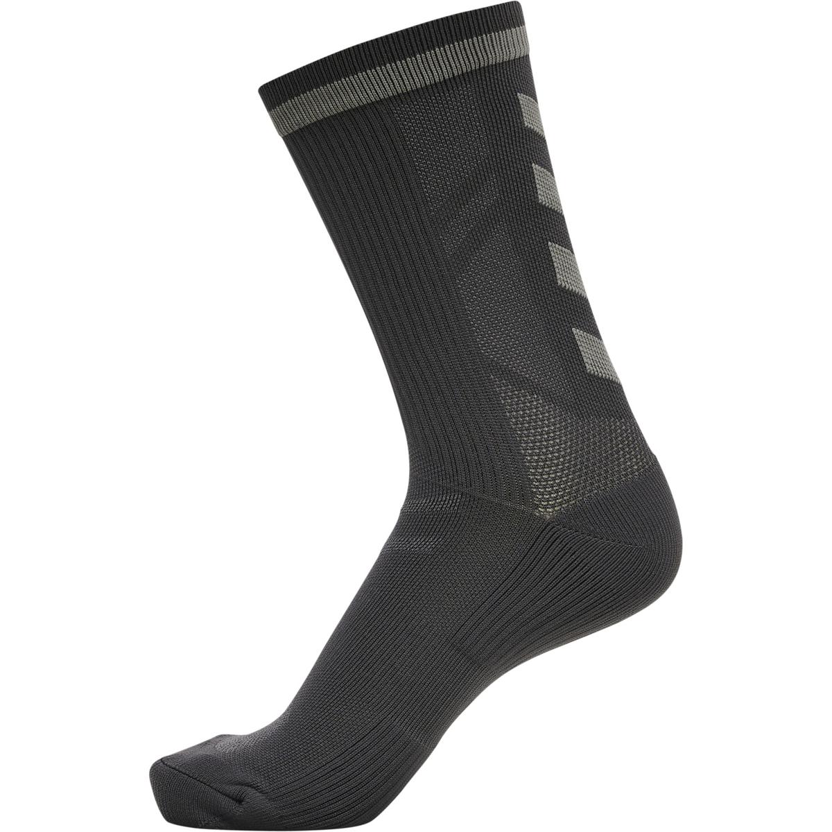 product/h/u/hummel_211149-2135_black_1.jpg