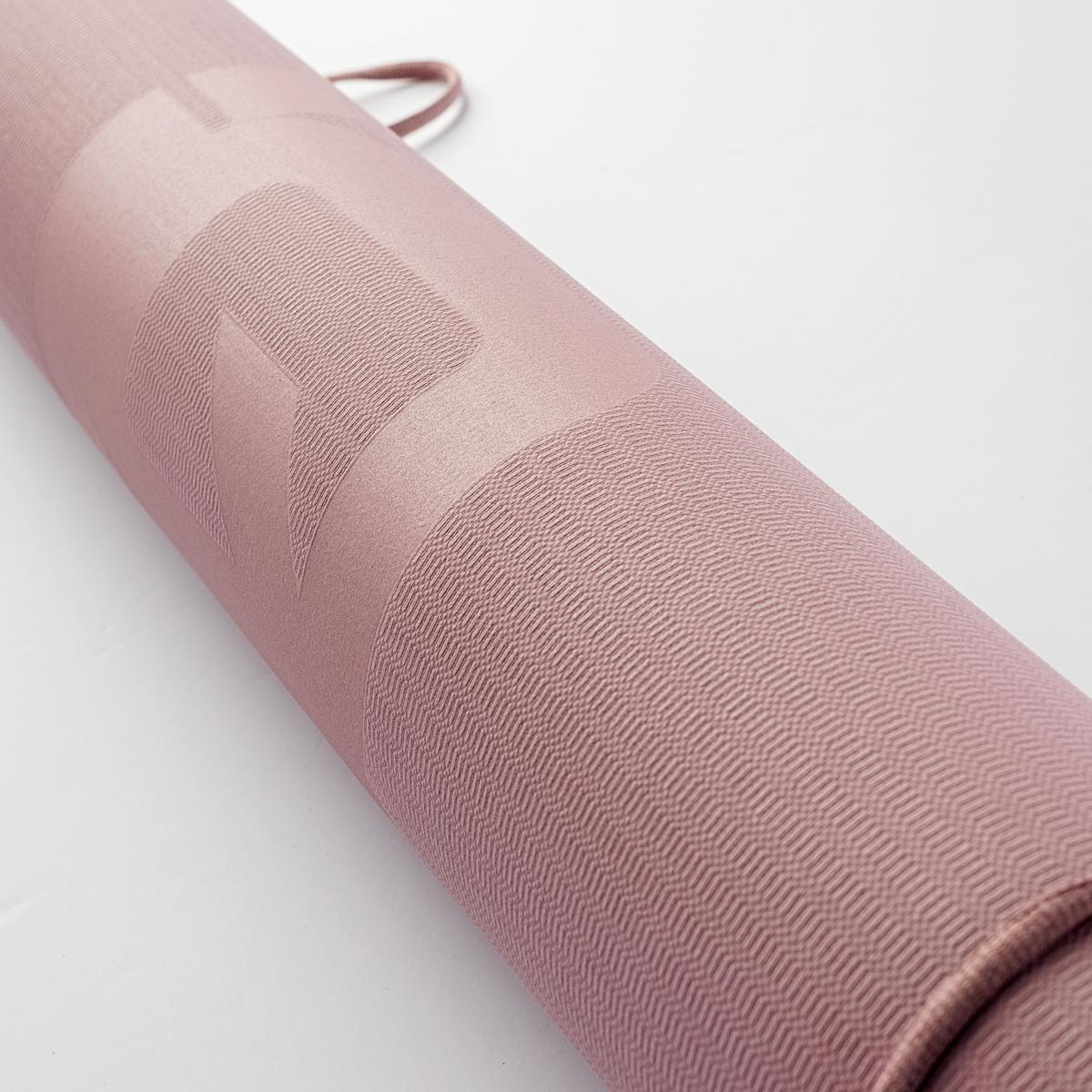 product/i/q/iq-cross-the-line_m000162421_pale-mauve-goblin-blue_3.jpg
