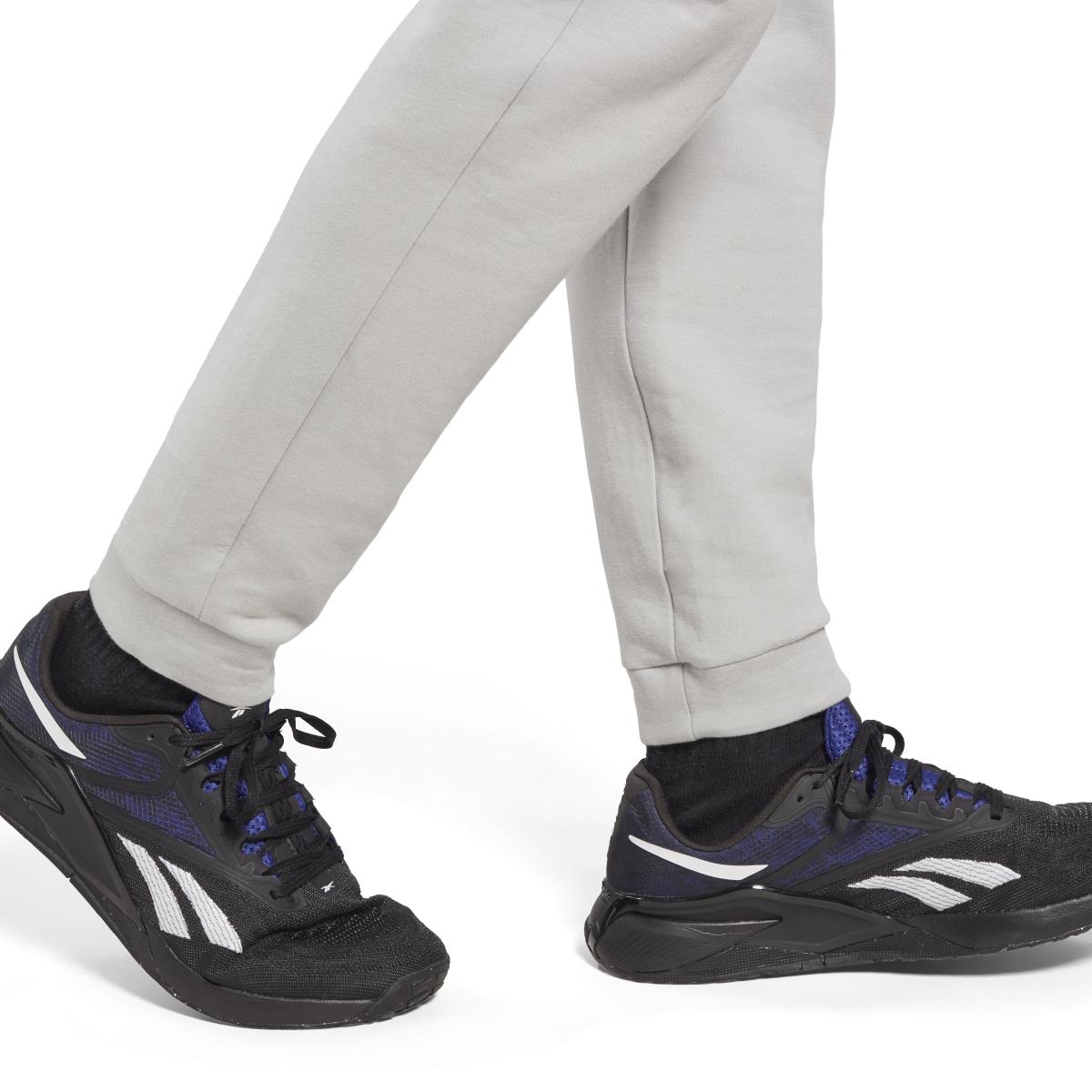 product/r/e/reebok_h49867_6_apparel_on_model_detail_view_2_white.jpg