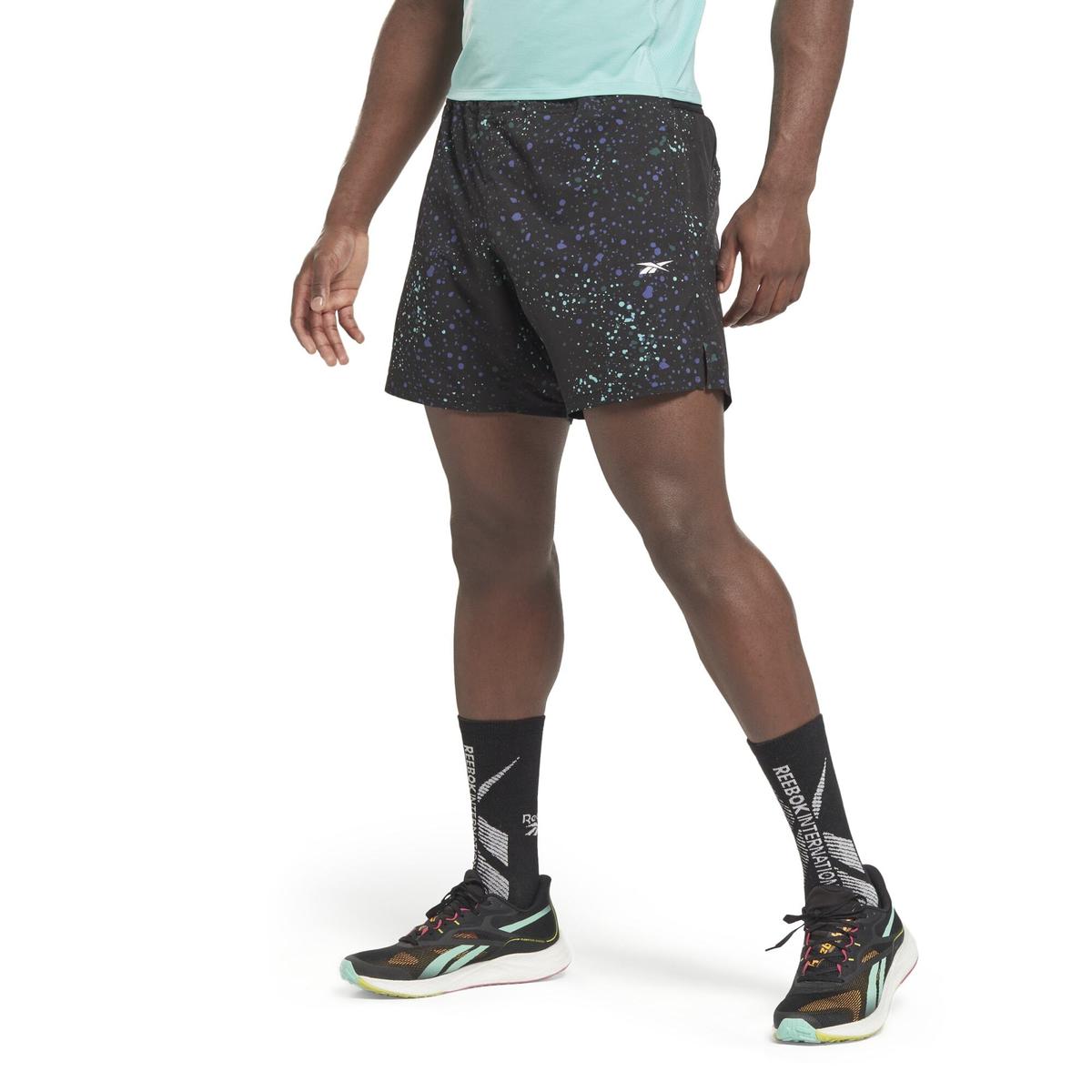 product/r/e/reebok_hg4070_2_apparel_on_model_standard_view_white.jpg