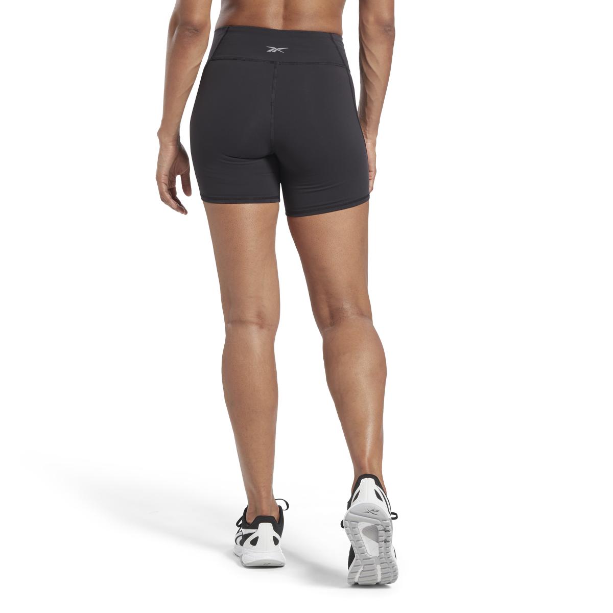product/r/e/reebok_hs7794_3_apparel_on_model_back_view_white.jpg