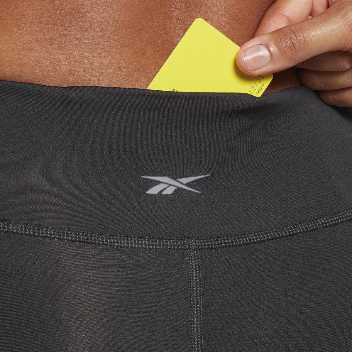product/r/e/reebok_ht4937_5_apparel_on_model_detail_view_1_white.jpg