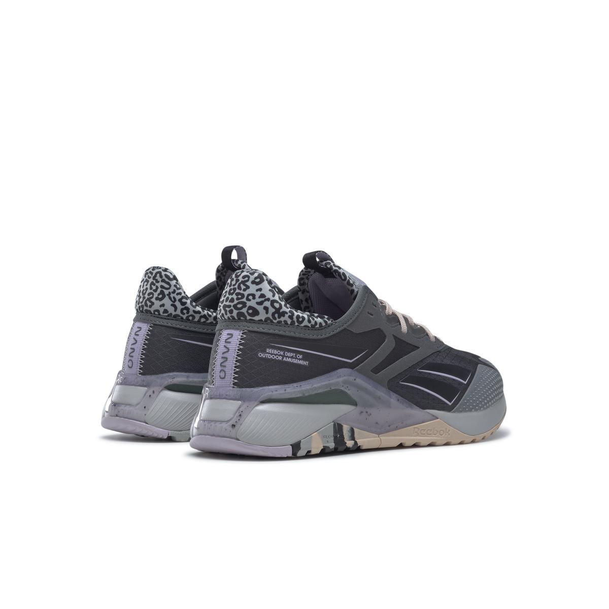 product/r/e/reebok_ig0071_6_footwear_photography_back_lateral_top_view_white_000.jpg