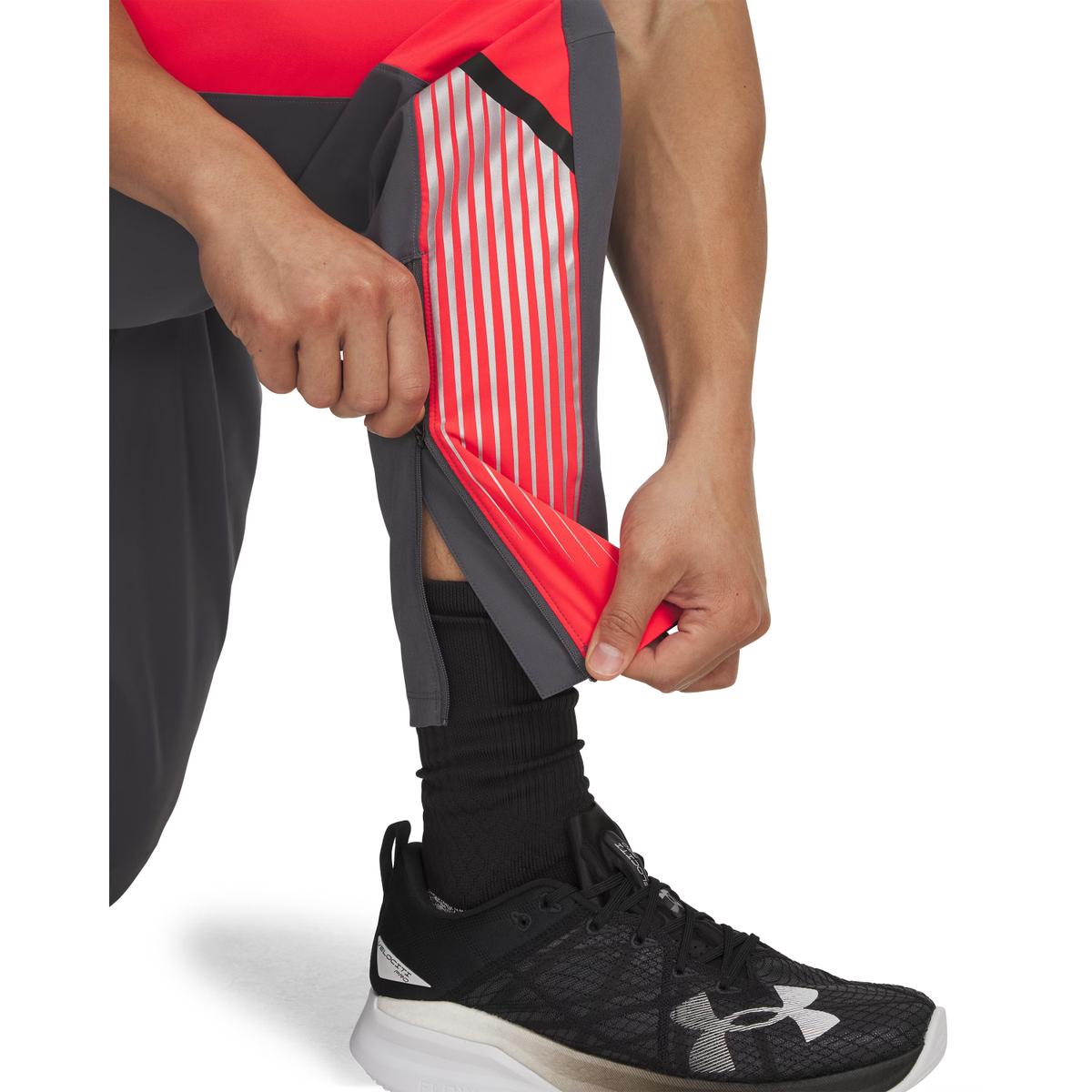 product/u/n/under-armour_6005899-025_castlerock-racer-red-reflective_4.jpg
