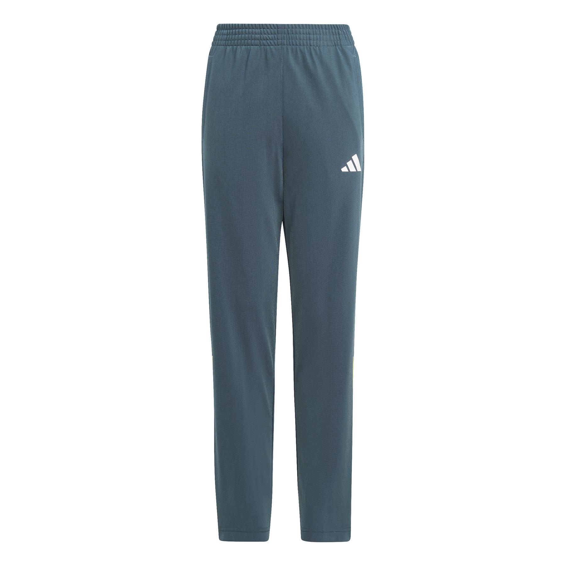 product/2/0/2025_09_adidas_ij6423_4_apparel_photography_standard_bottom_part_view_white.jpg