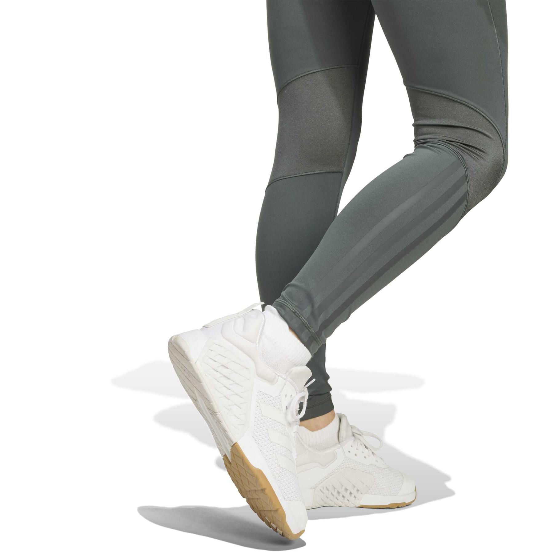 product/2/0/2025_09_adidas_jn2652_6_apparel_on_model_detail_view_2_white.jpg