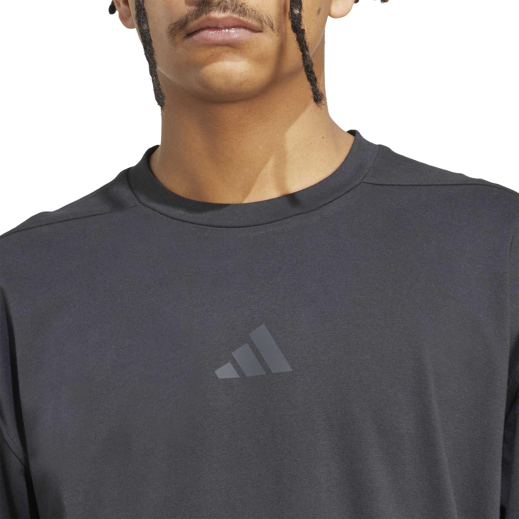 product/2/0/2025_09_adidas_jn3680_5_apparel_on_model_detail_view_1_white.jpg