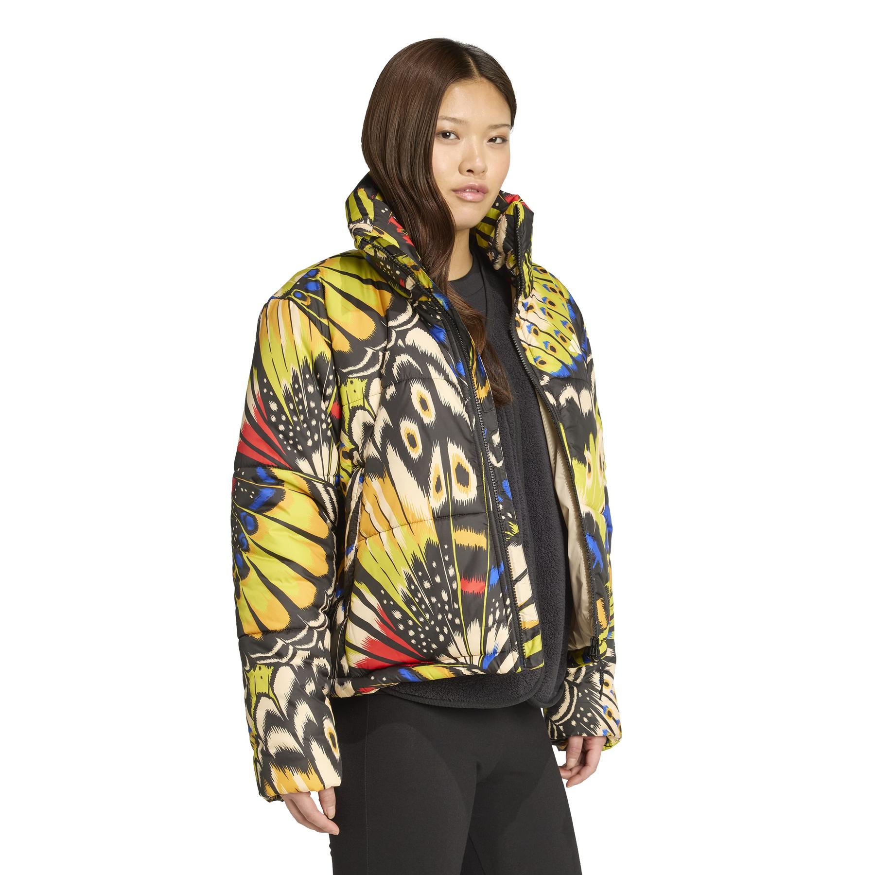 product/2/0/2025_adidas_jl8612_4_apparel_on_model_walking_view_white.jpg