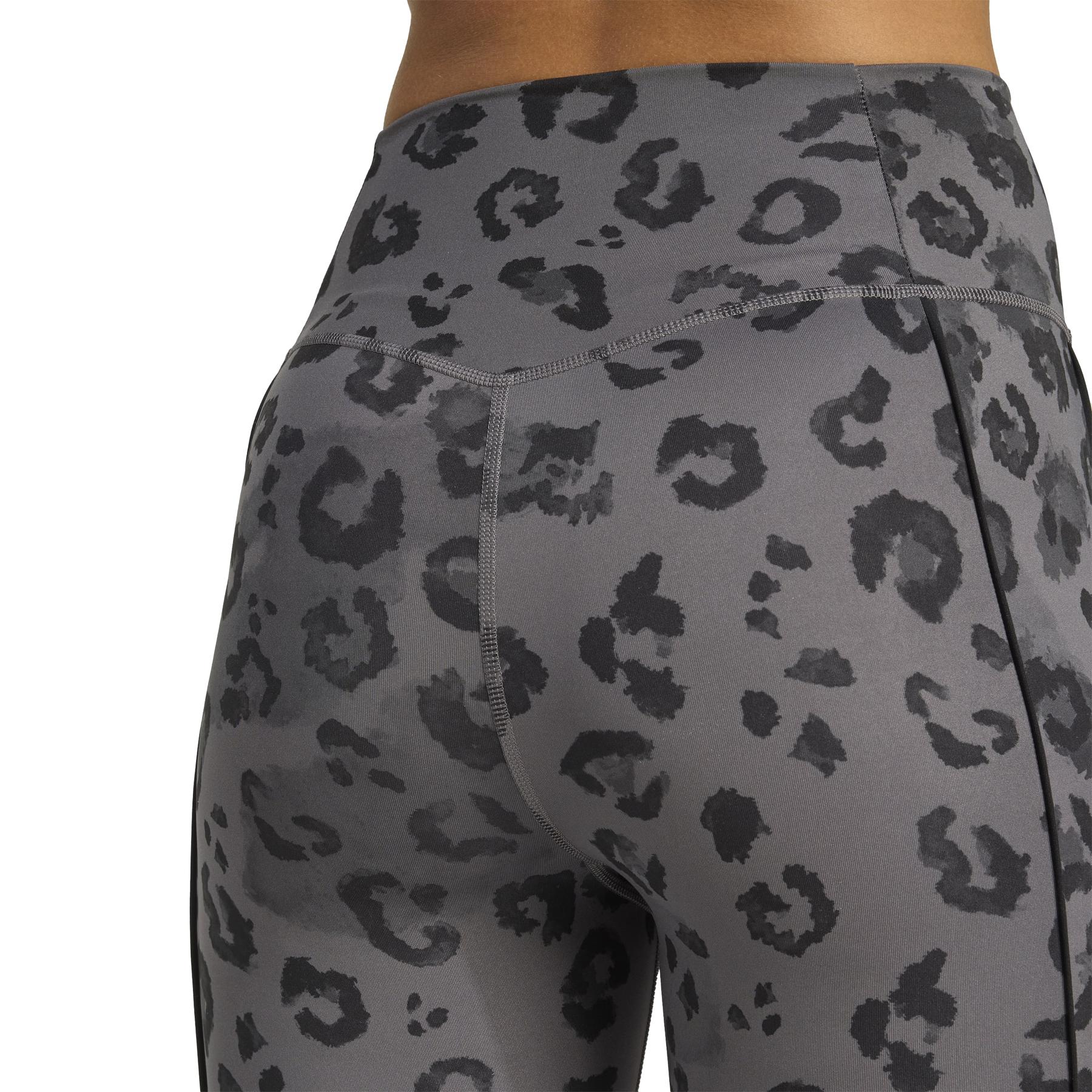product/2/0/2025_adidas_jn2650_7_apparel_on_model_detail_view_2_white.jpg