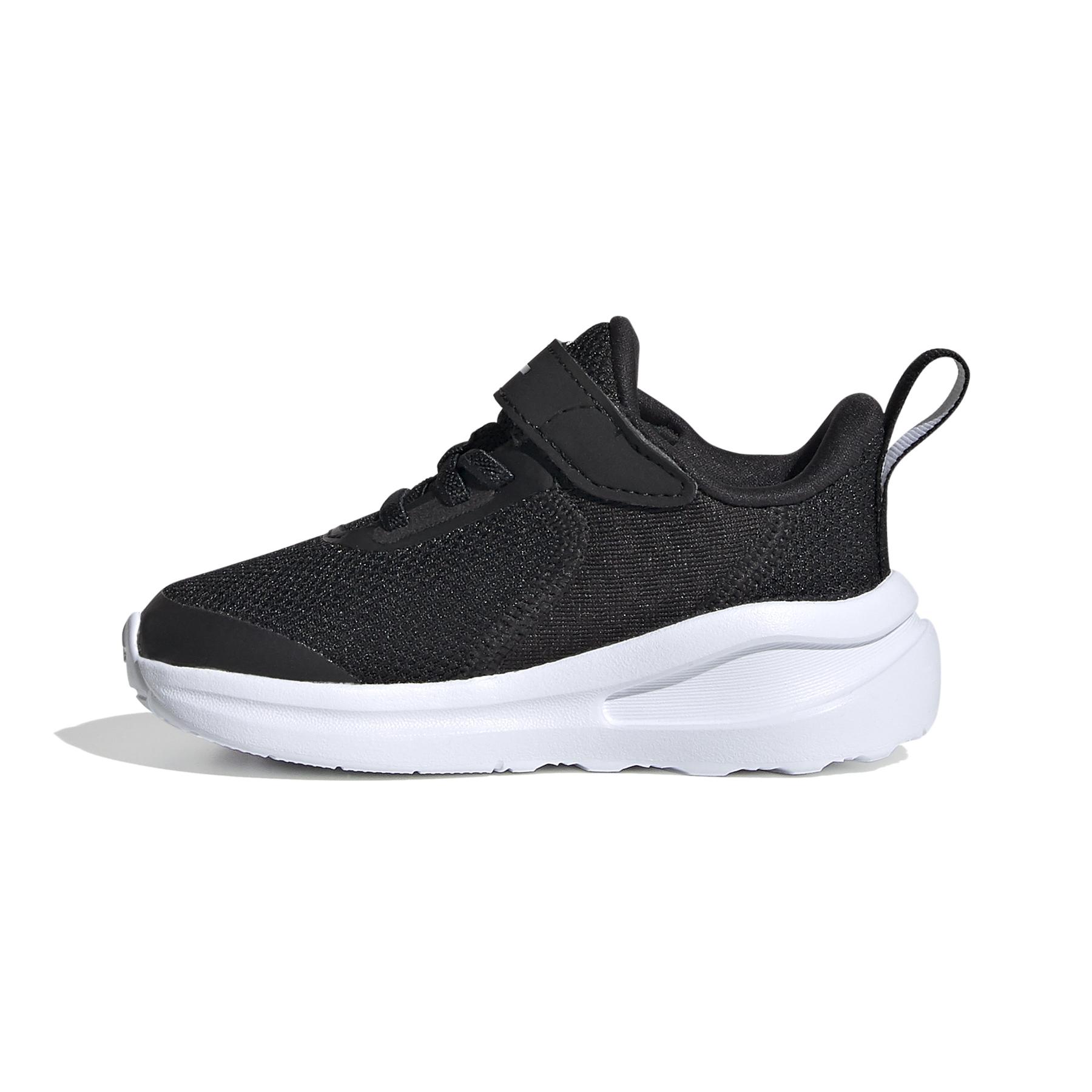 product/a/d/adidas_fv2635_5_footwear_photography_side_medial_center_view_white-030824.jpg