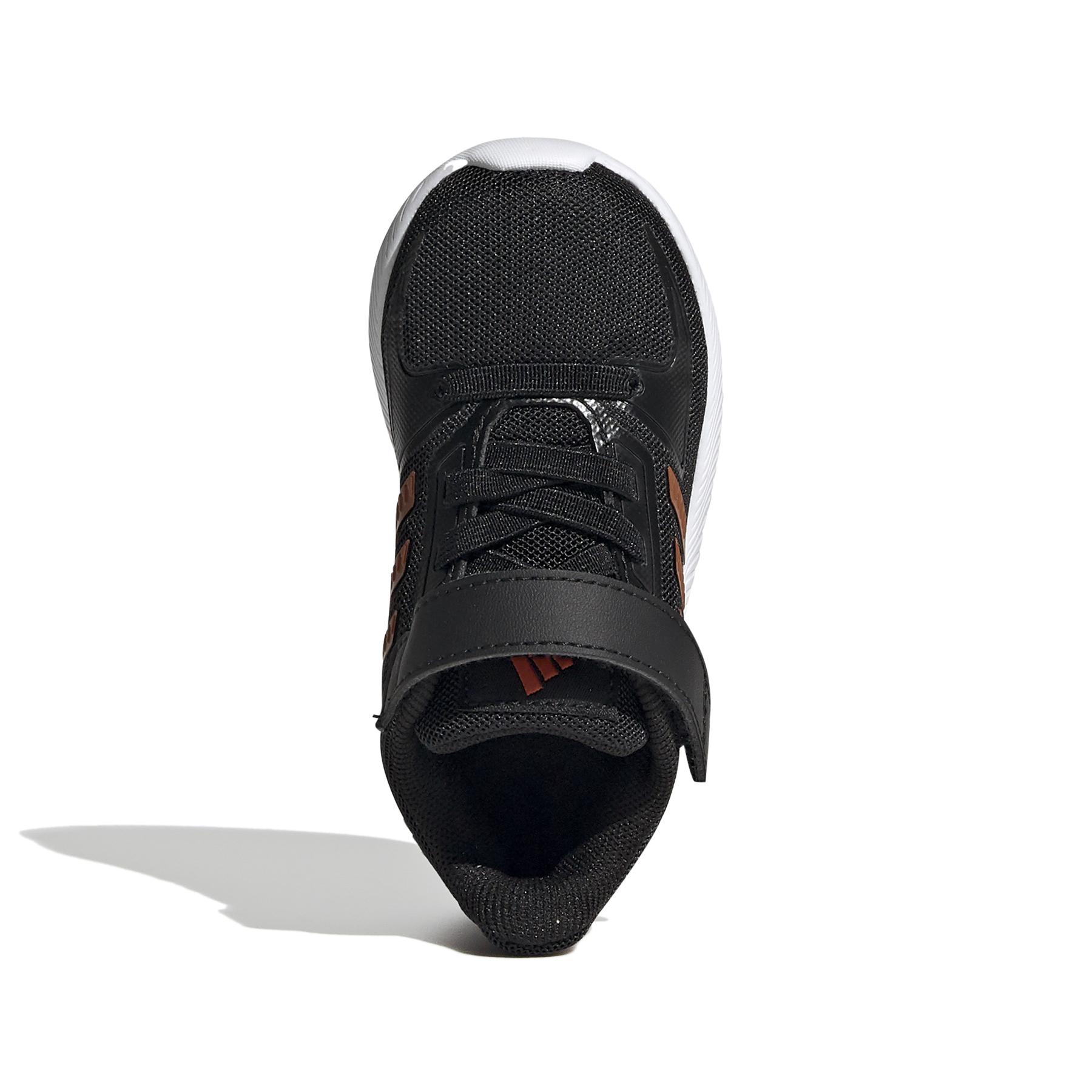 product/a/d/adidas_fz0098_3_footwear_photography_top_portrait_view_white.jpg