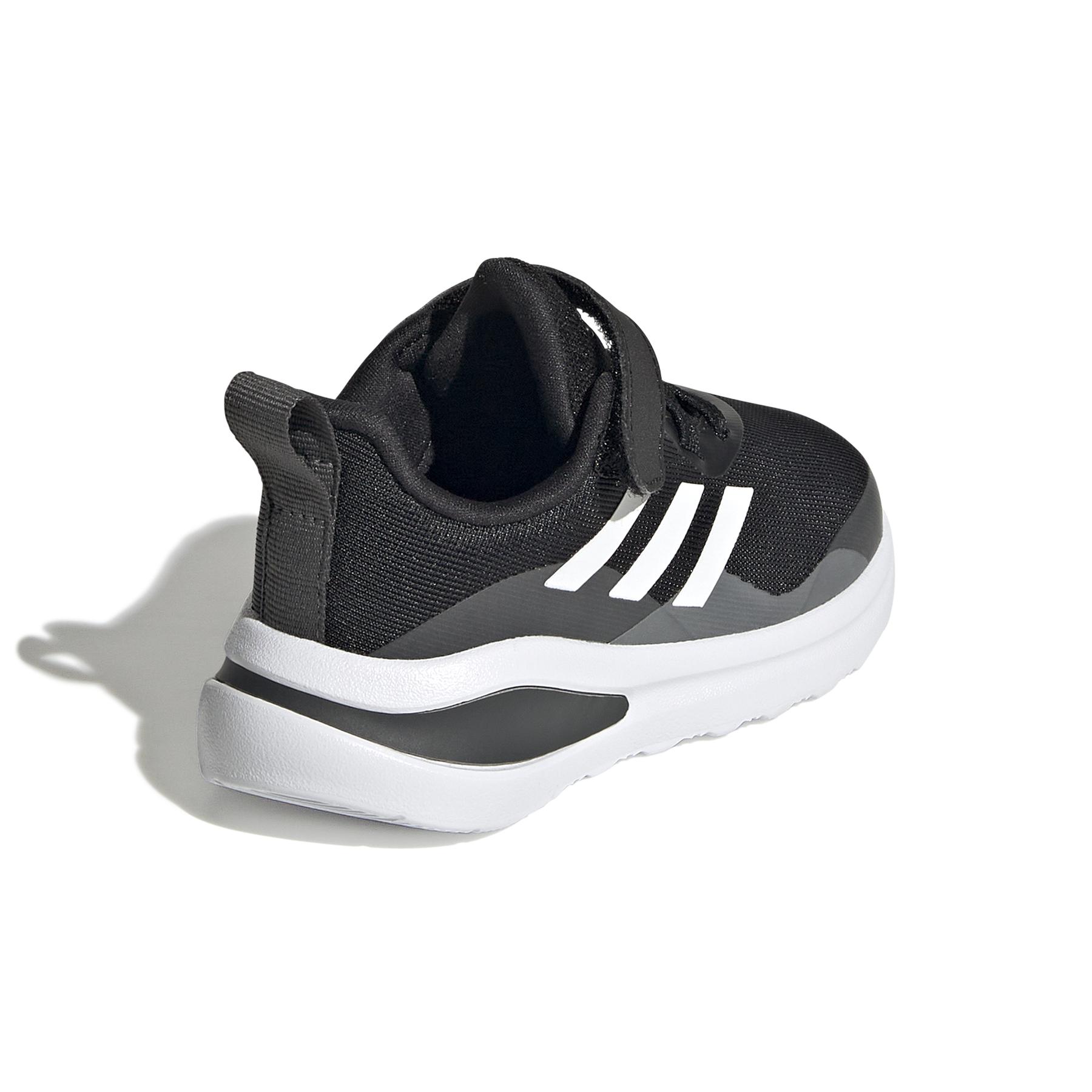 product/a/d/adidas_fz5499_7_footwear_photography_back_lateral_top_view_white_000.jpg