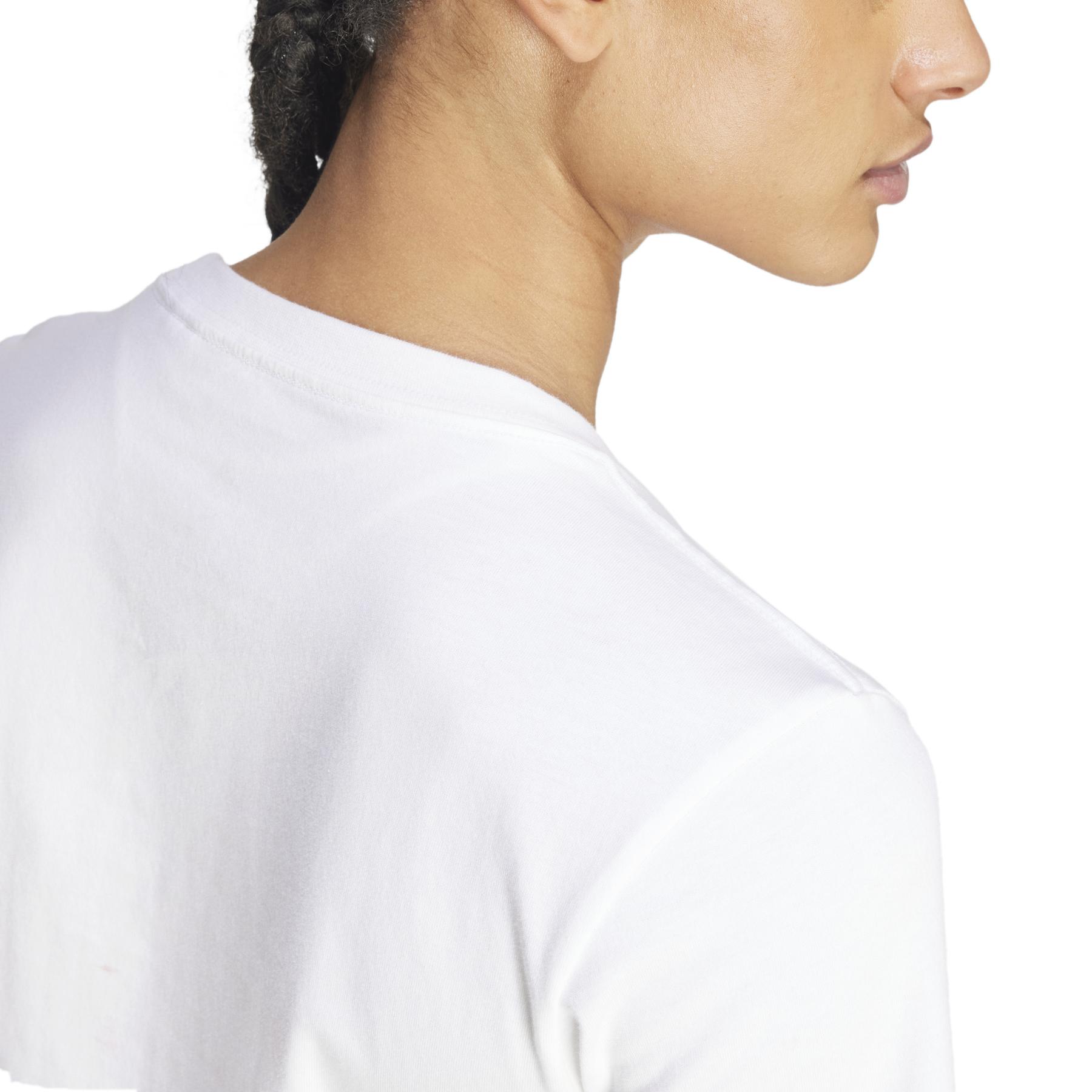 product/a/d/adidas_gl0649_8_apparel_on_model_detail_view_2_white-nw052224.jpg