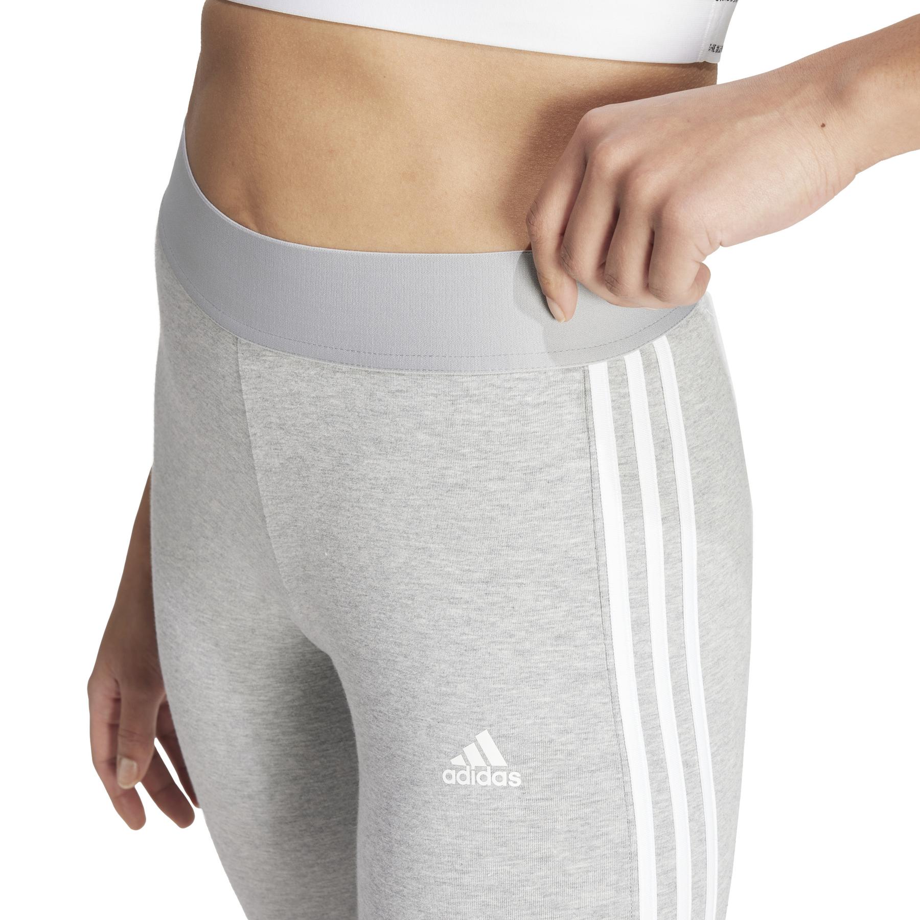 product/a/d/adidas_gv6017_7_apparel_on_model_detail_view_1_white-nw052224.jpg
