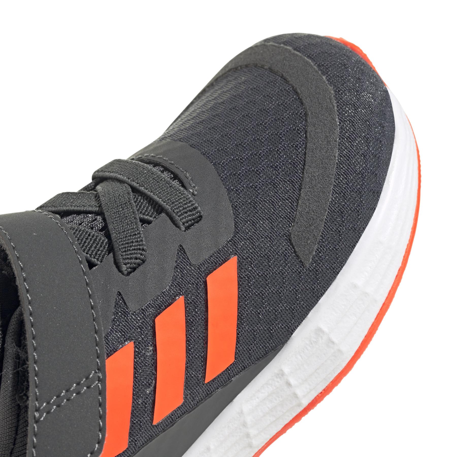 product/a/d/adidas_gw2238_9_footwear_photography_detail_view_2_white_000.jpg