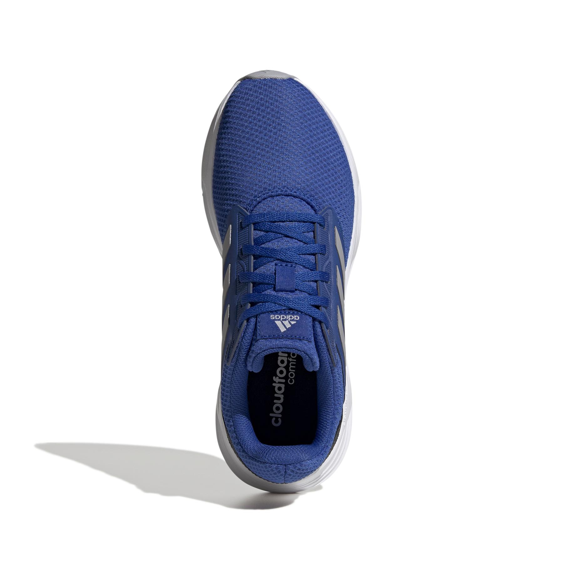 product/a/d/adidas_gw4143_3_footwear_photography_top_portrait_view_white_000.jpg