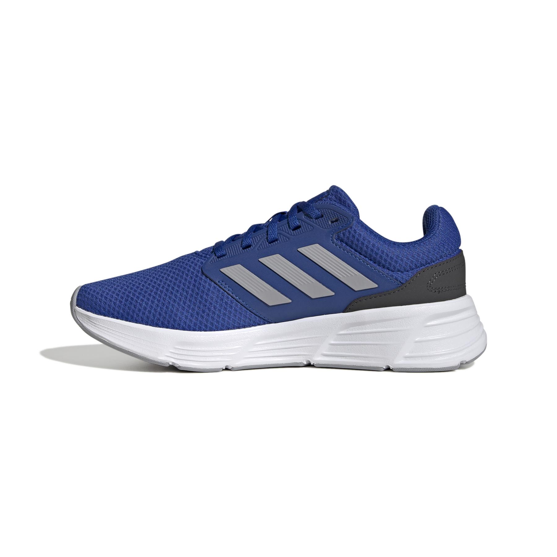product/a/d/adidas_gw4143_5_footwear_photography_side_medial_center_view_white_000.jpg