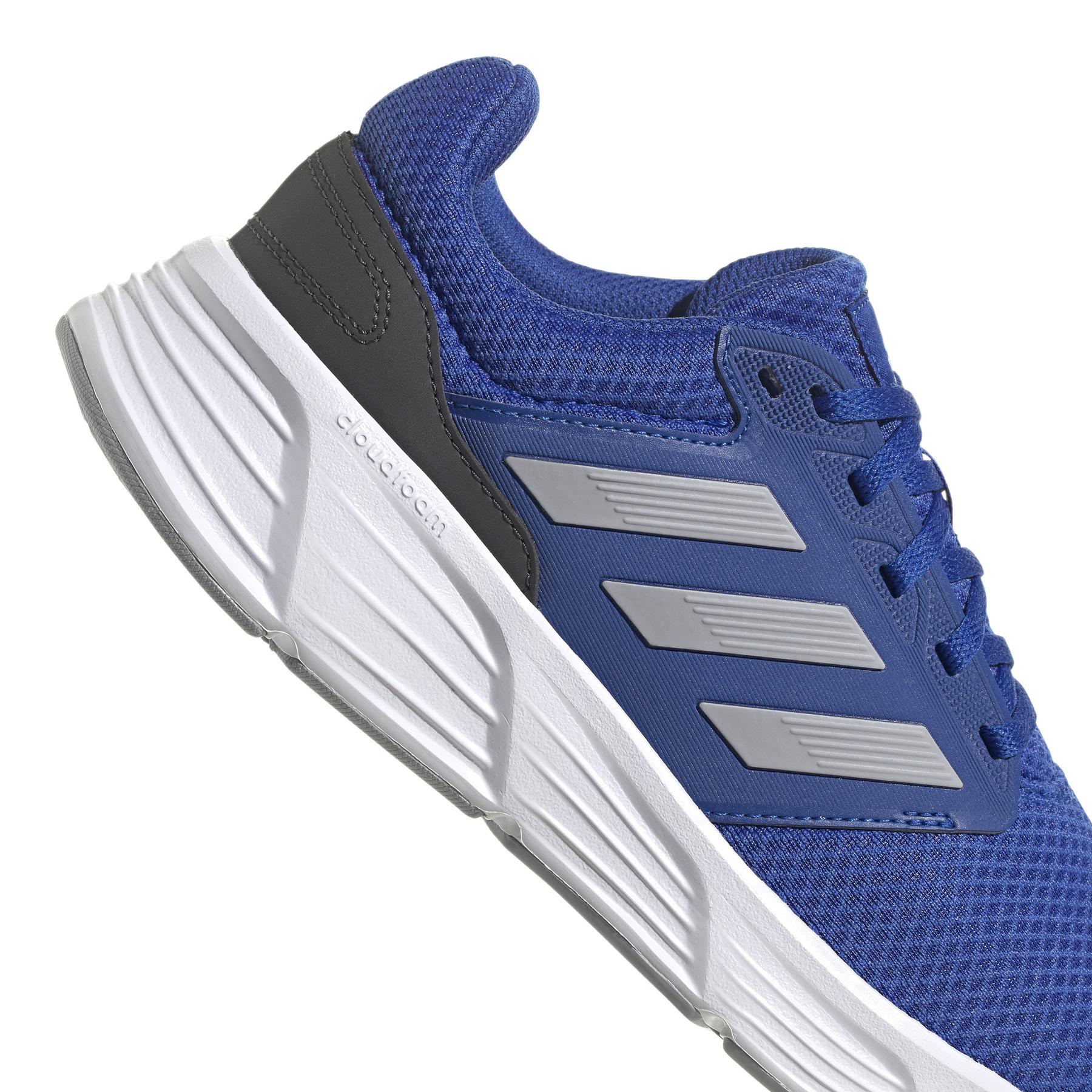 product/a/d/adidas_gw4143_9_footwear_photography_detail_view_2_white_000.jpg