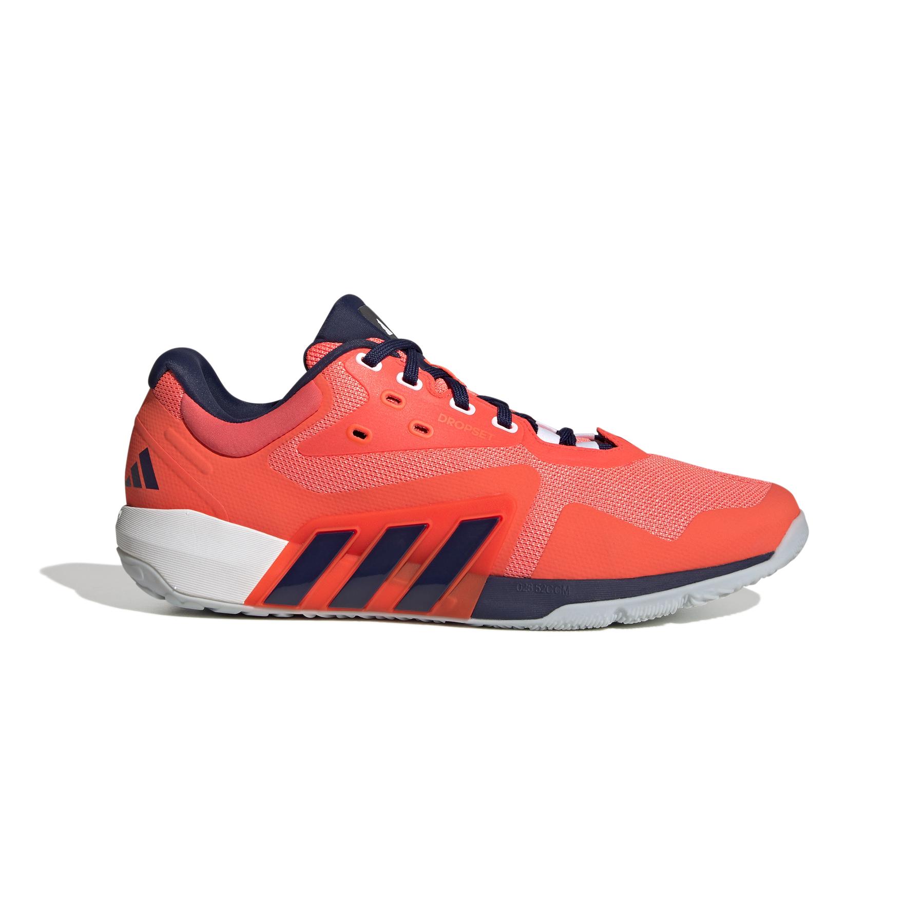 product/a/d/adidas_gw6765_1_footwear_photography_side_lateral_center_view_white_000.jpg
