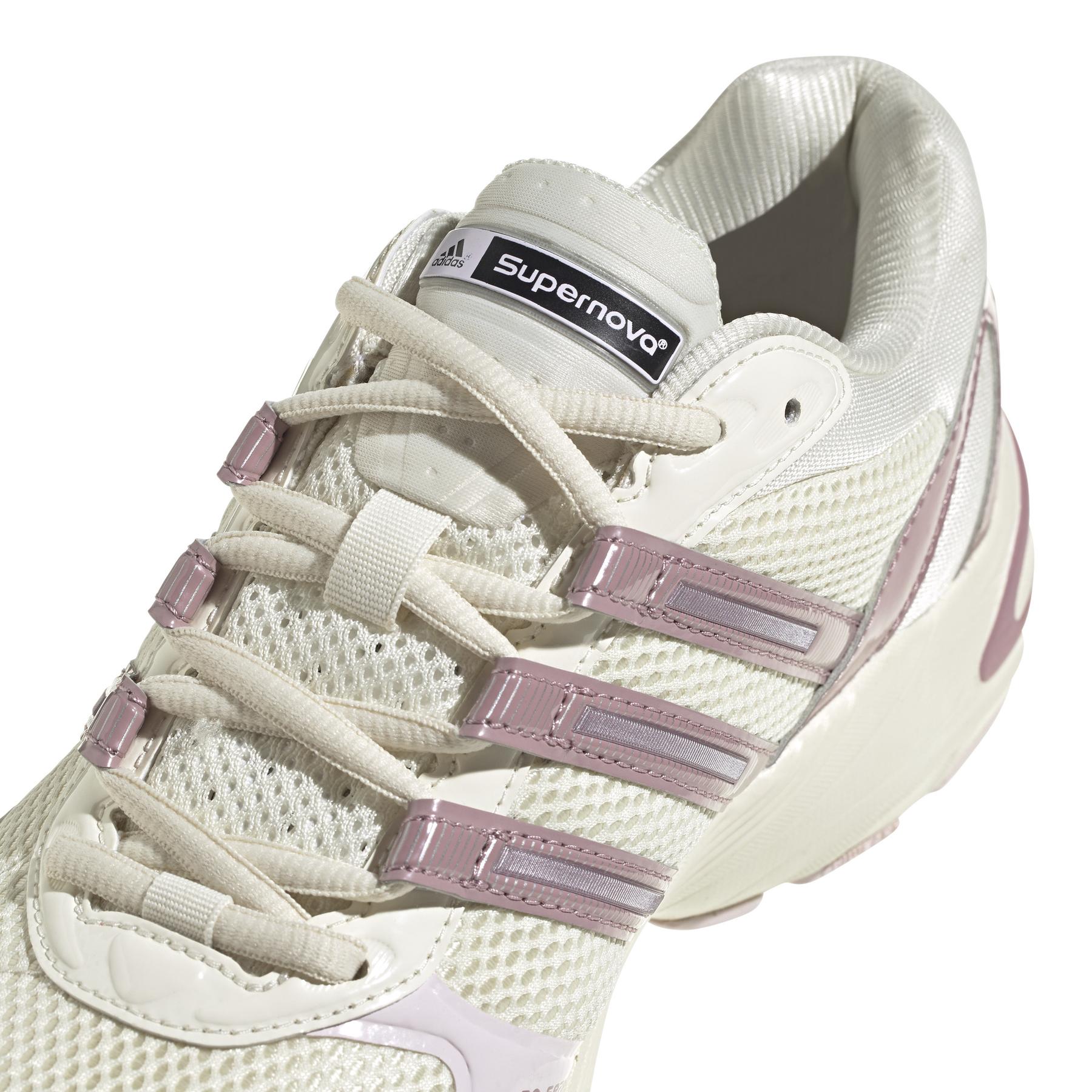 product/a/d/adidas_gw6860_9_footwear_photography_detail_view_2_white.jpg