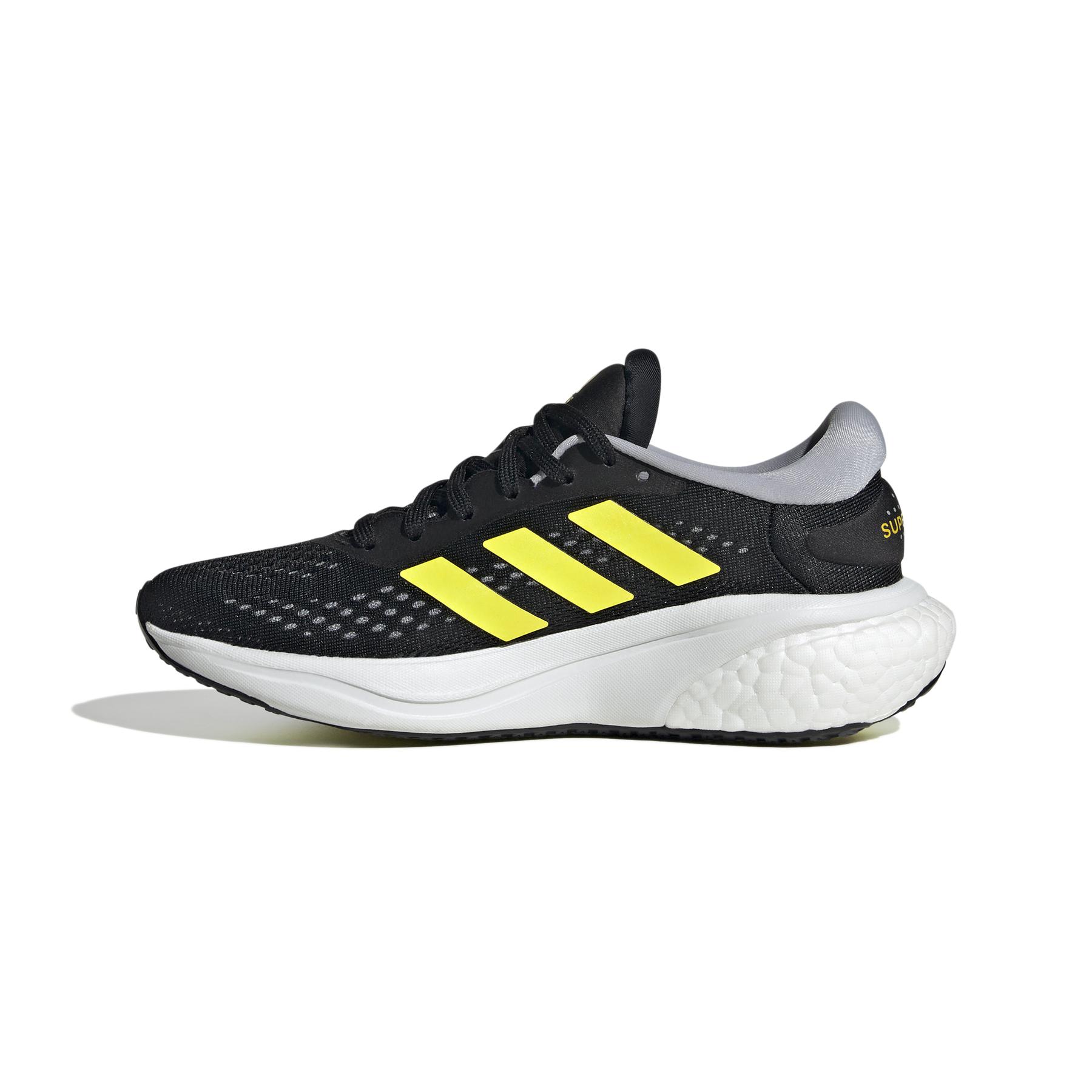 product/a/d/adidas_gx9787_5_footwear_photography_side_medial_center_view_white_000.jpg