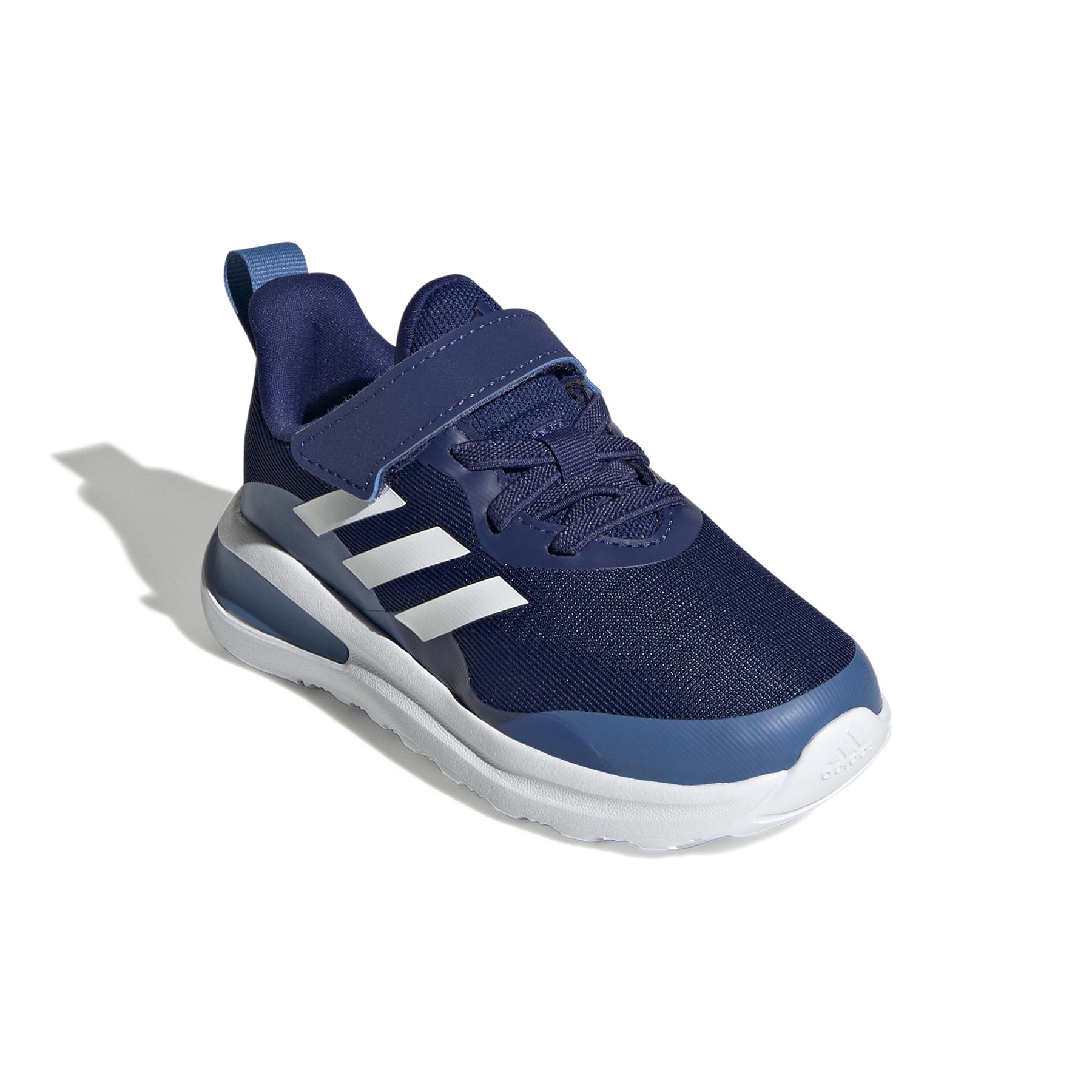 product/a/d/adidas_gy7607_6_footwear_photography_front_lateral_top_view_white_000.jpg