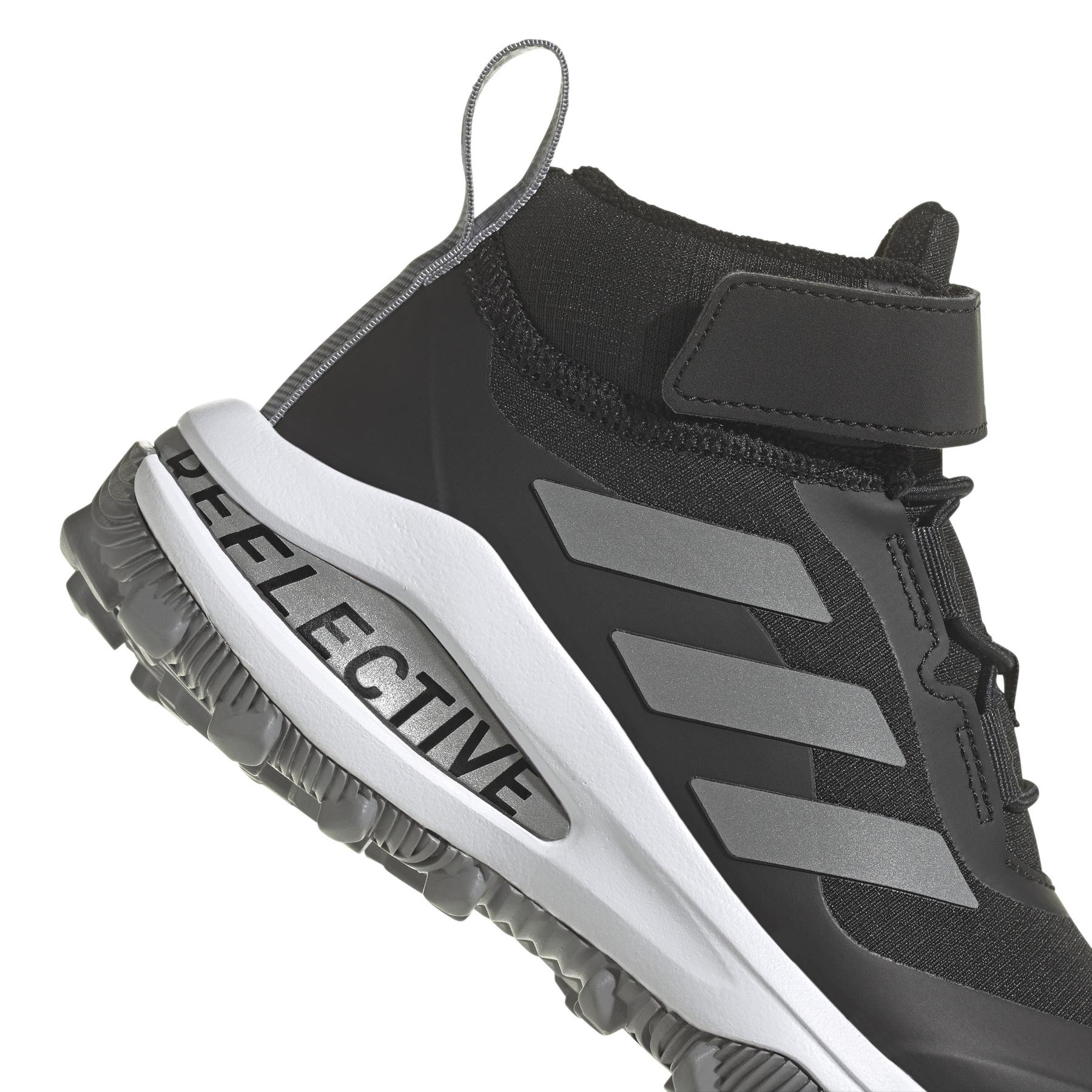 product/a/d/adidas_gz1804_9_footwear_photography_detail_view_2_white_000.jpg