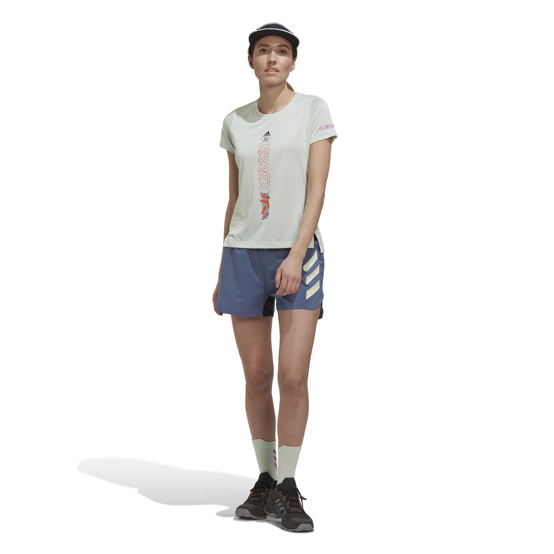 product/a/d/adidas_hf9288_8_apparel_on_model_standard_outfit_view_white_xo.jpg