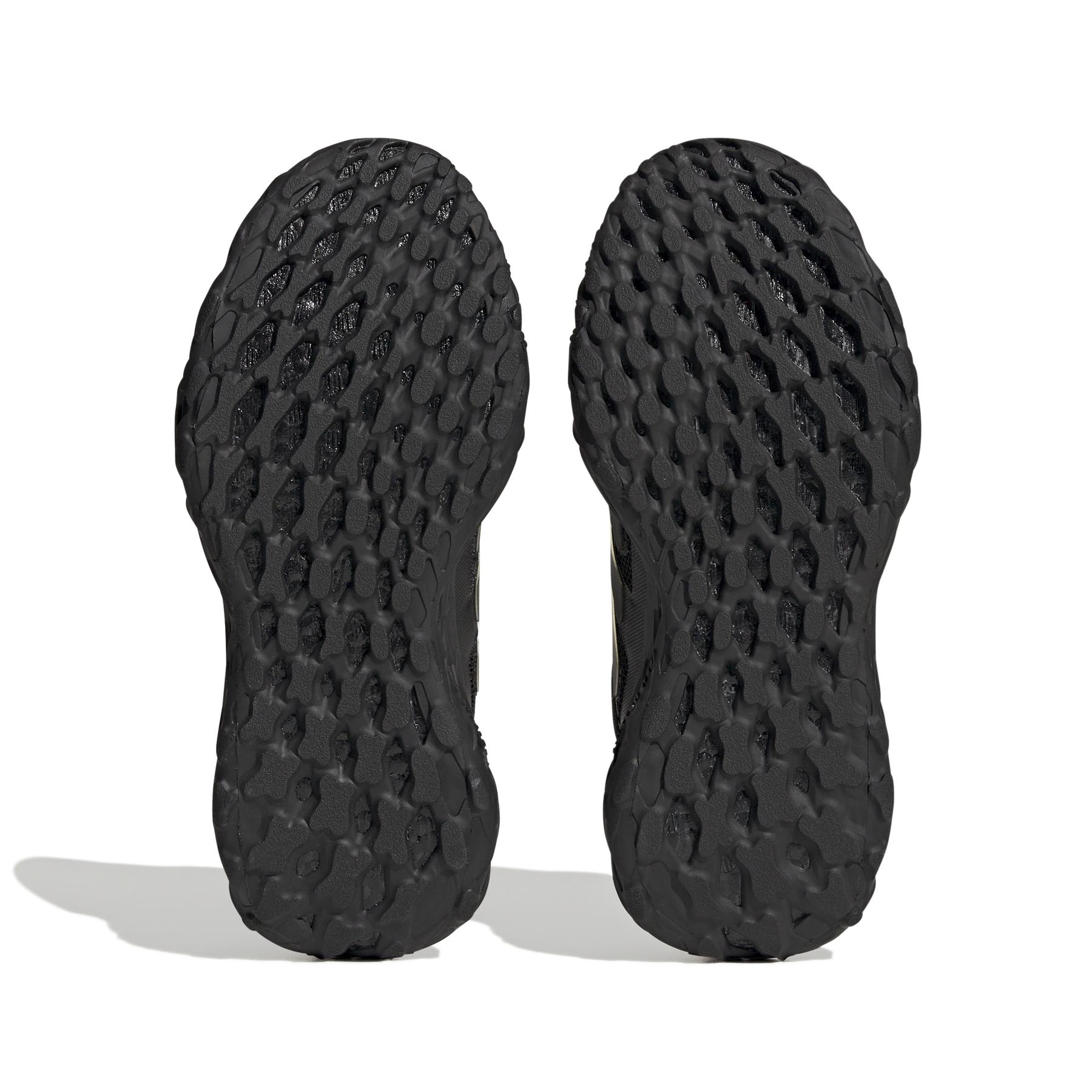 product/a/d/adidas_hq4210_4_footwear_photography_bottom_view_white.jpg