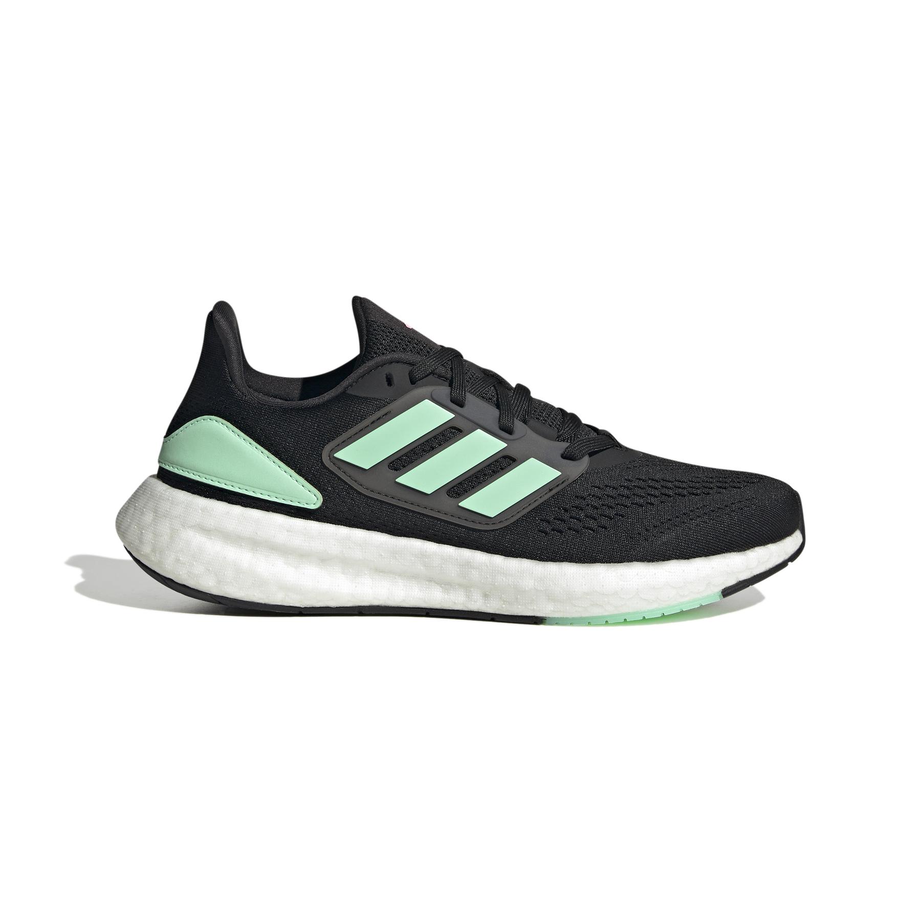 product/a/d/adidas_hq8578_1_footwear_photography_side_lateral_center_view_white_000.jpg