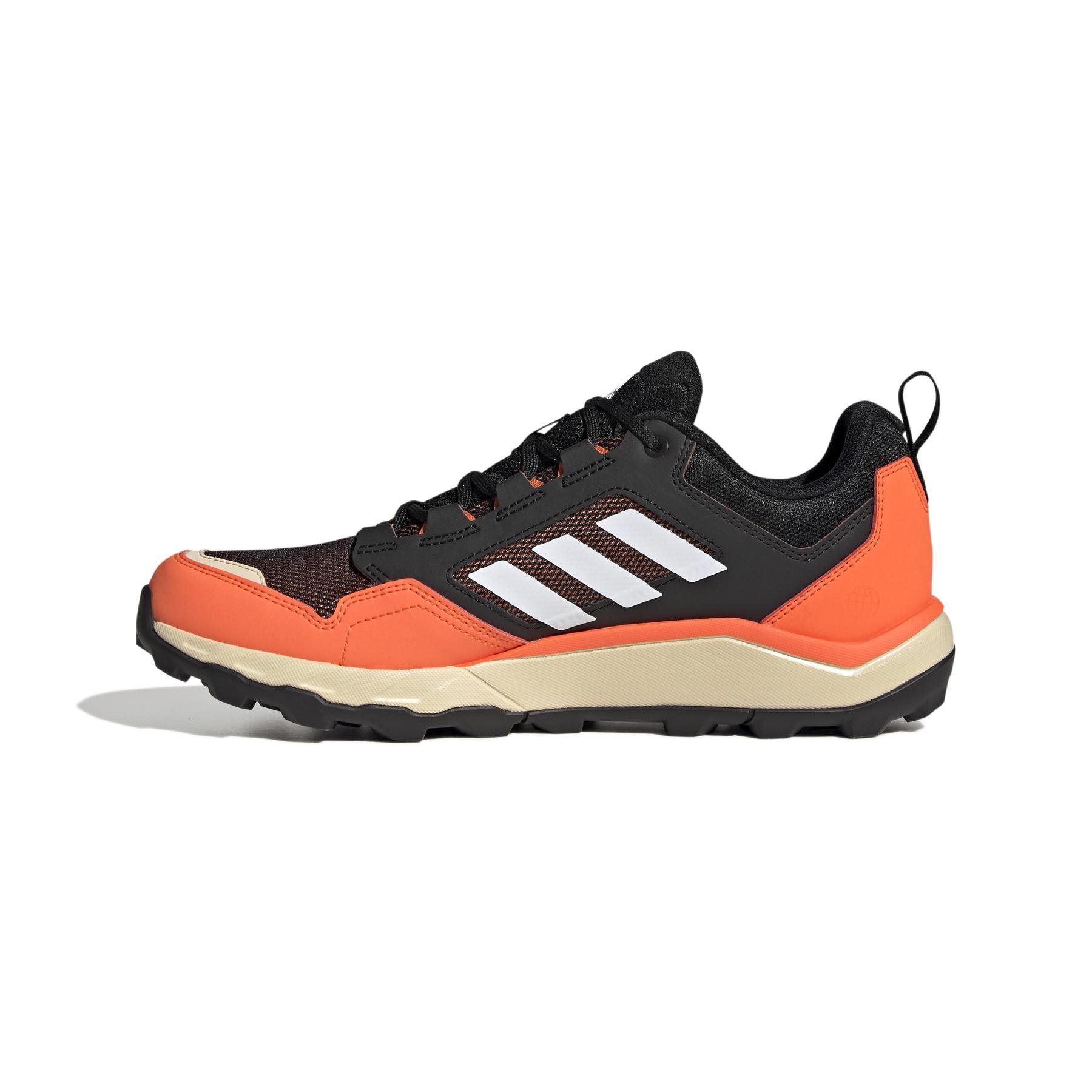 product/a/d/adidas_hr1170_5_footwear_photography_side_medial_center_view_white_000.jpg