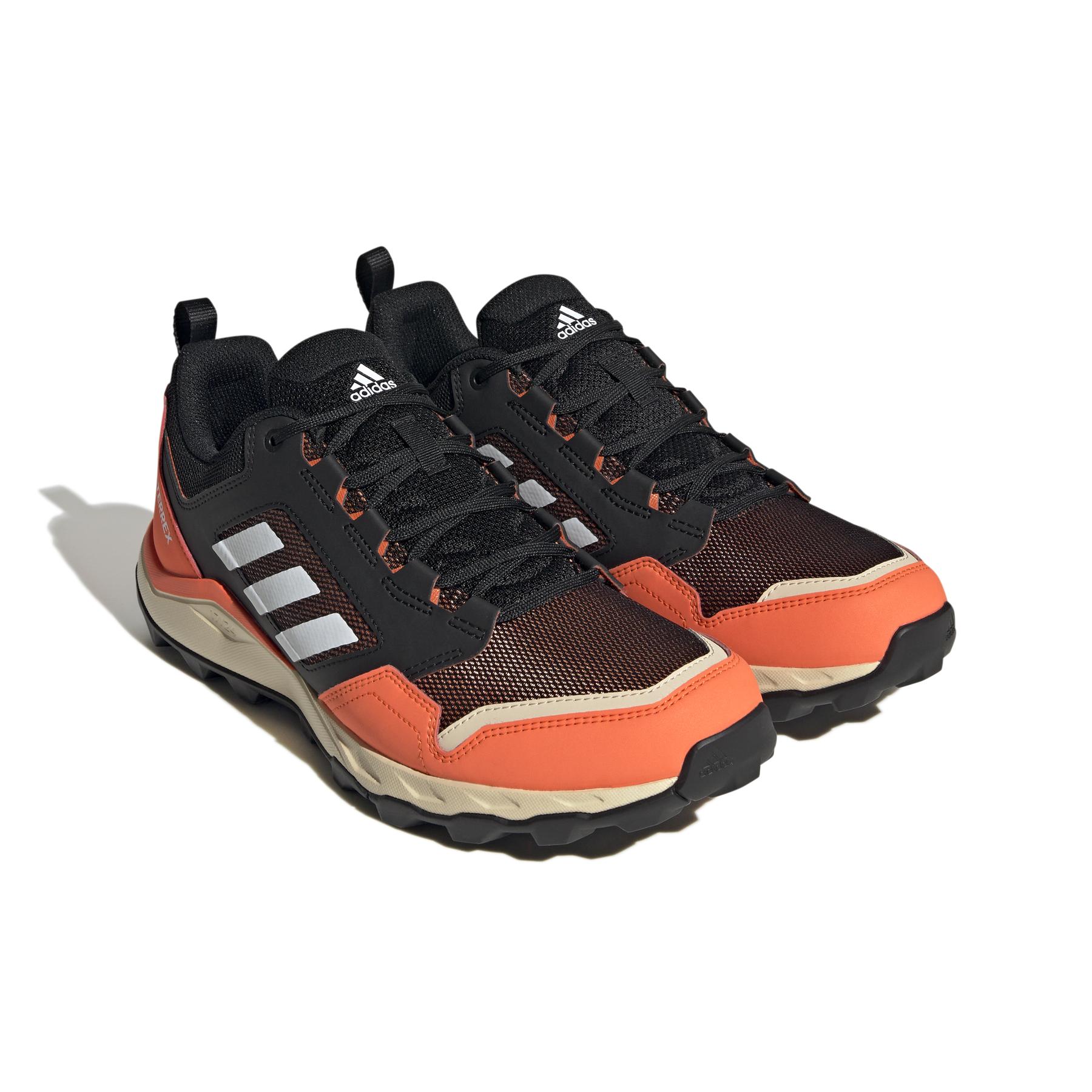 product/a/d/adidas_hr1170_6_footwear_photography_front_lateral_top_view_white_000.jpg