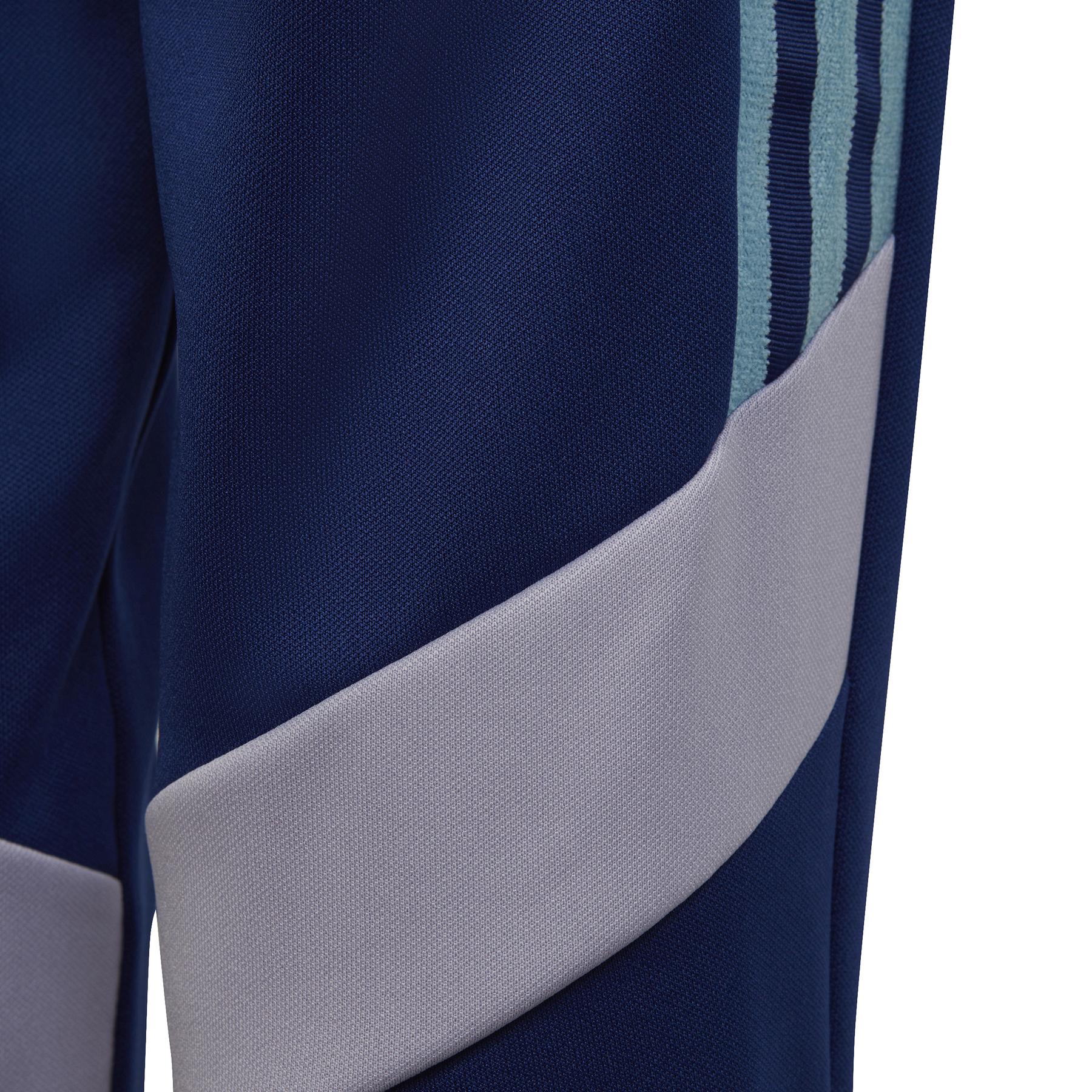 product/a/d/adidas_hs7486_6_apparel_photography_detail_view_3_white.jpg
