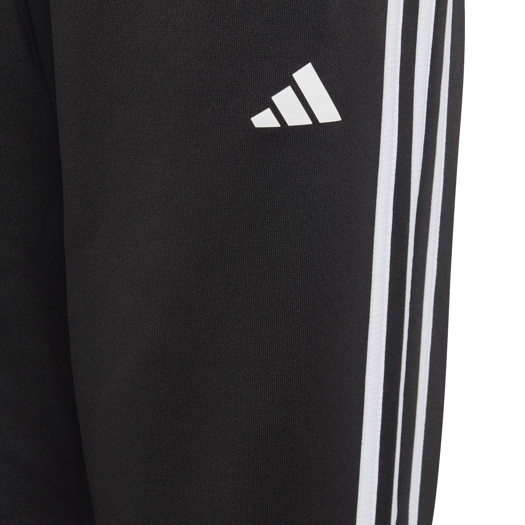product/a/d/adidas_hy1098_5_apparel_photography_detail_view_2_white.jpg