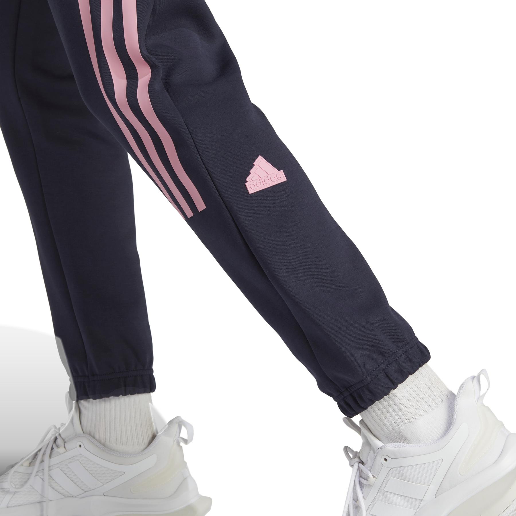 product/a/d/adidas_hy3396_7_apparel_on_model_detail_view_2_white.jpg