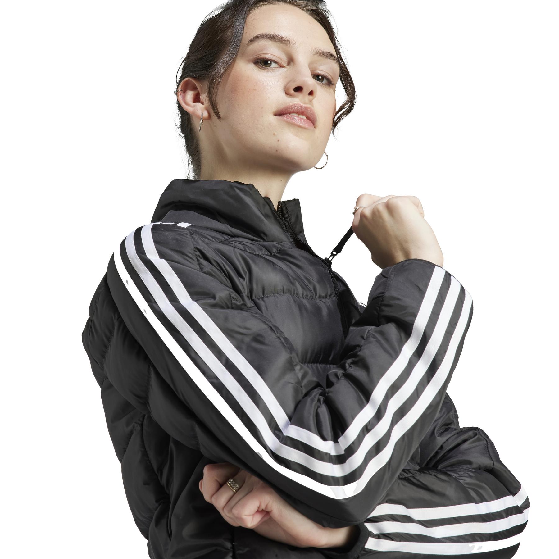 product/a/d/adidas_hz5726_7_apparel_on_model_detail_view_1_white_bv.jpg