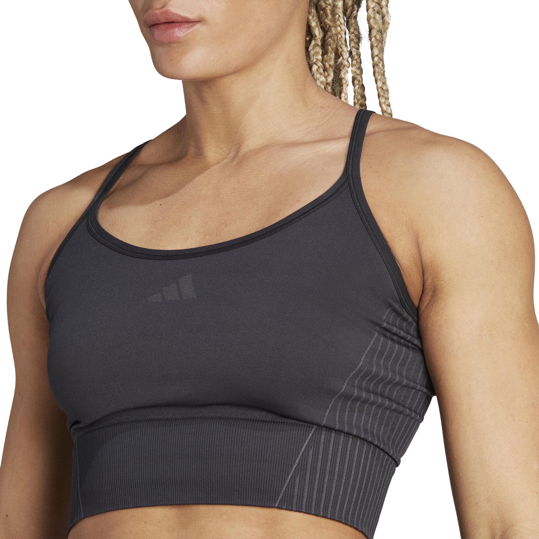 product/a/d/adidas_ib0684_7_apparel_on_model_detail_view_1_white_bv.jpg