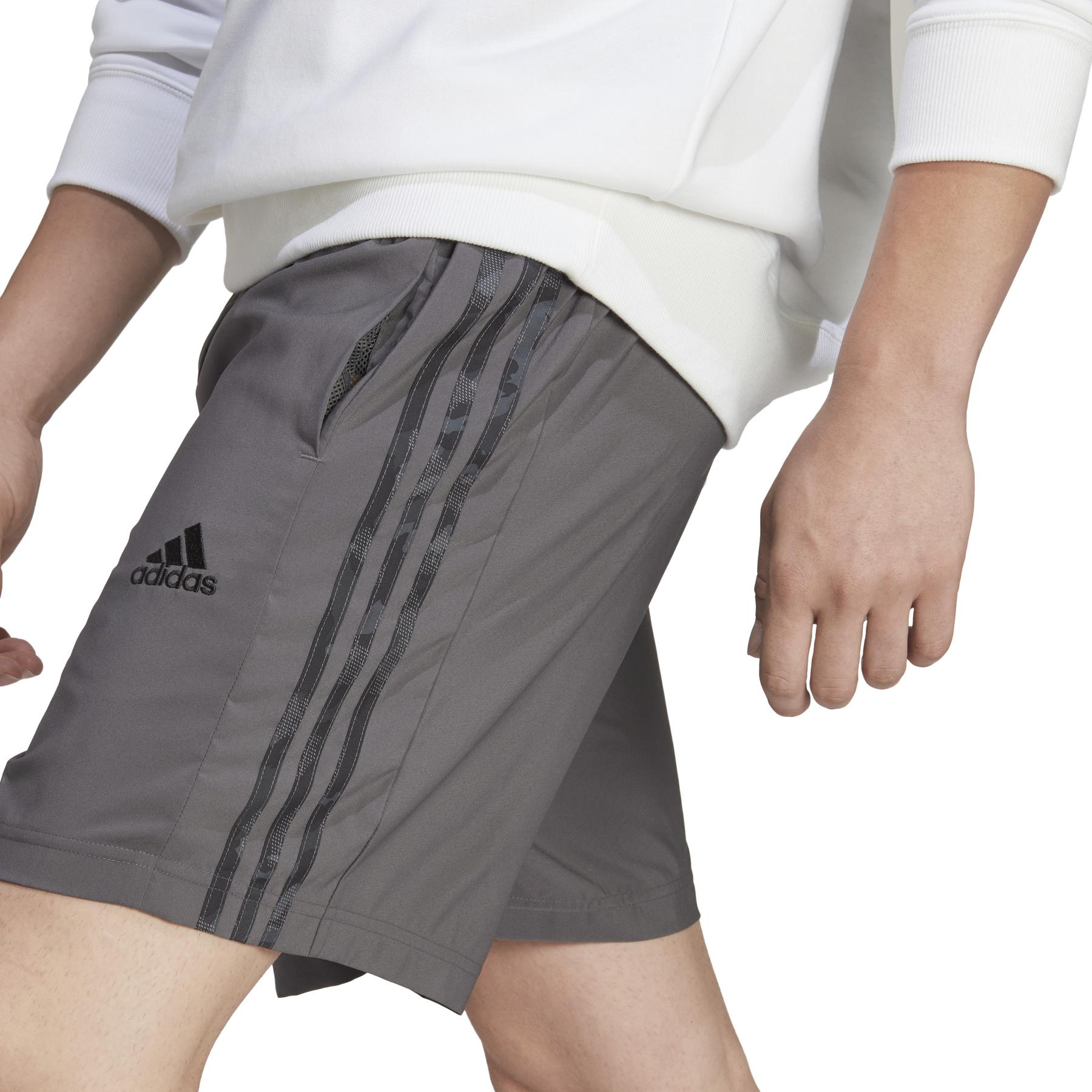 product/a/d/adidas_ic1494_6_apparel_on_model_detail_view_1_white.jpg