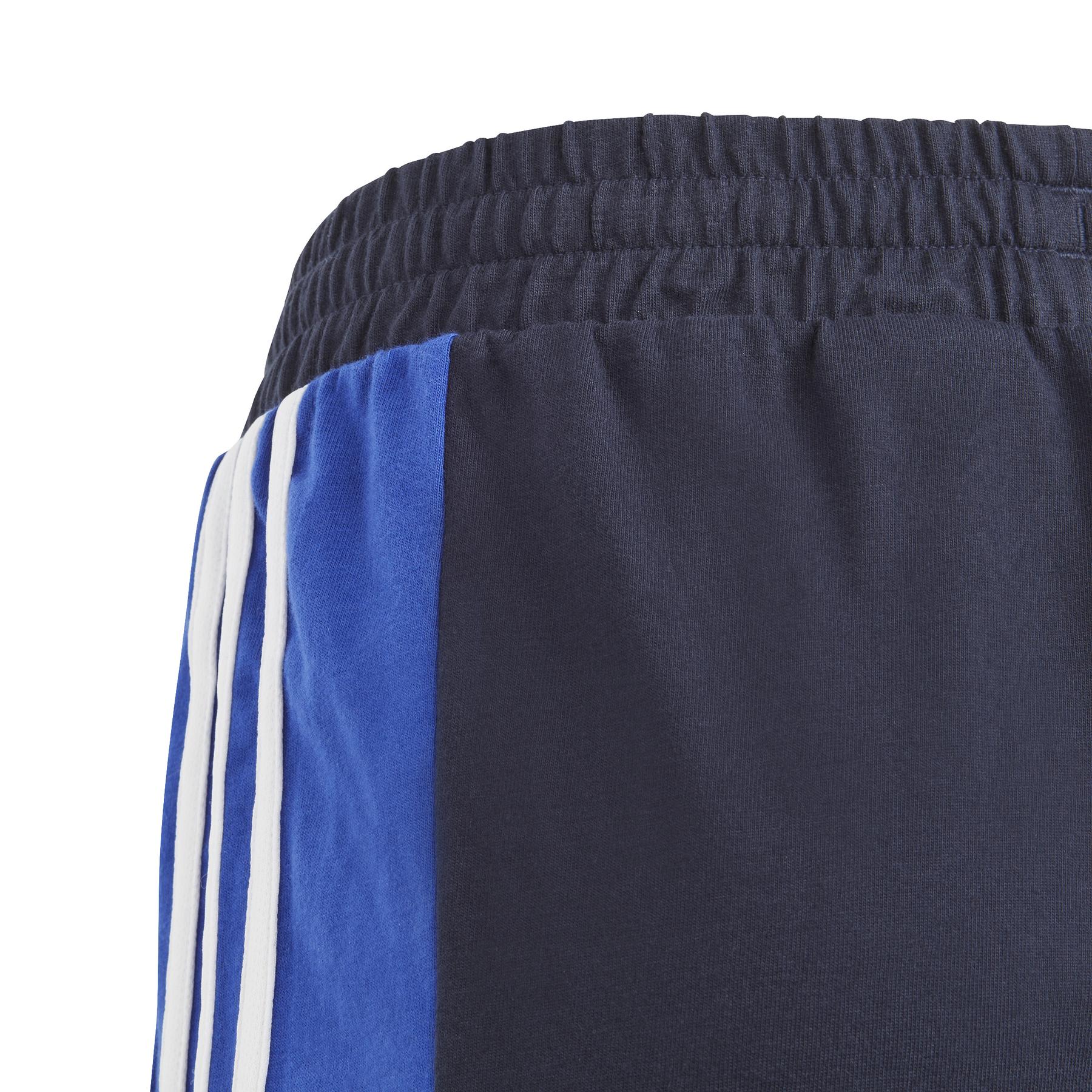 product/a/d/adidas_ic5631_5_apparel_photography_detail_view_3_white.jpg