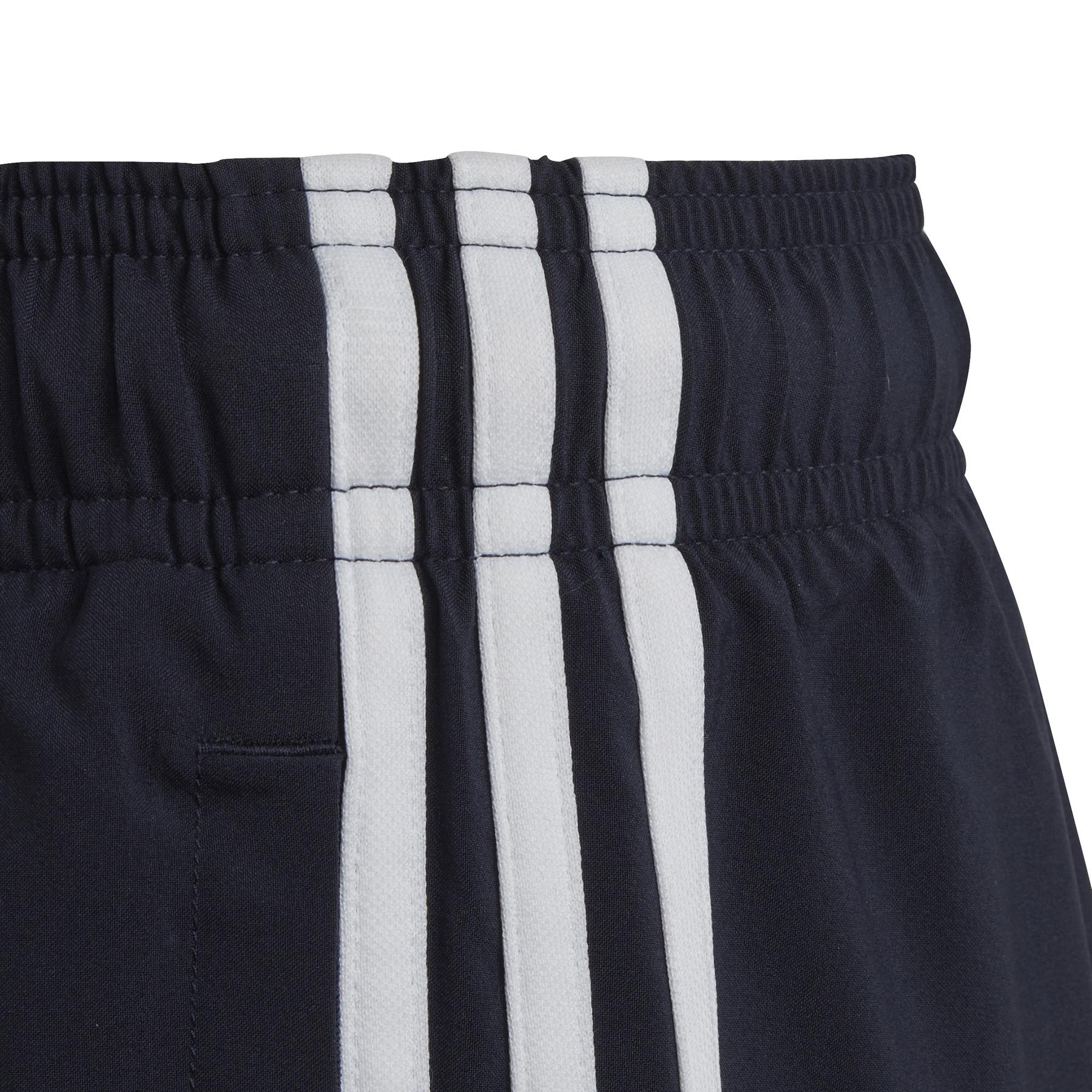 product/a/d/adidas_ic6822_4_apparel_photography_detail_view_1_white.jpg